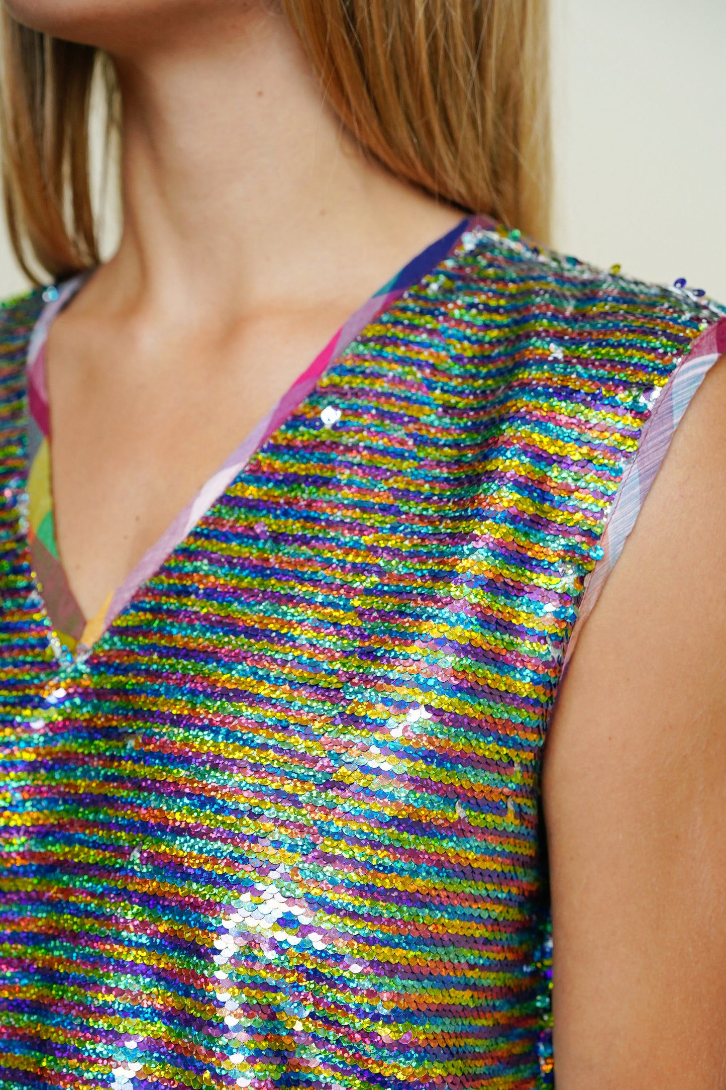 THE BLUE ISLAND - Top Rani Long