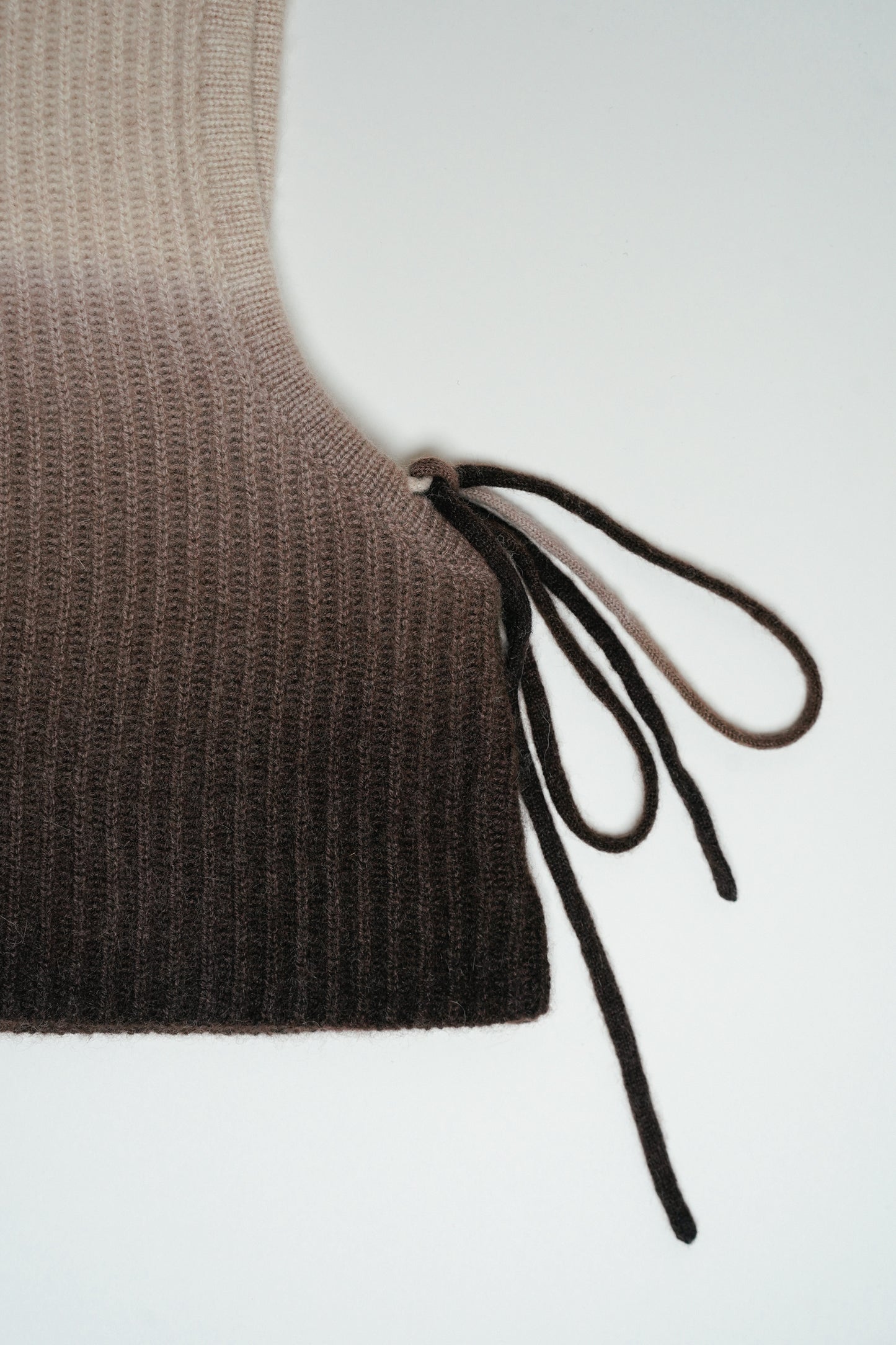 LES TRICOTS DE LÉA - Cagoule Bennou Mocha