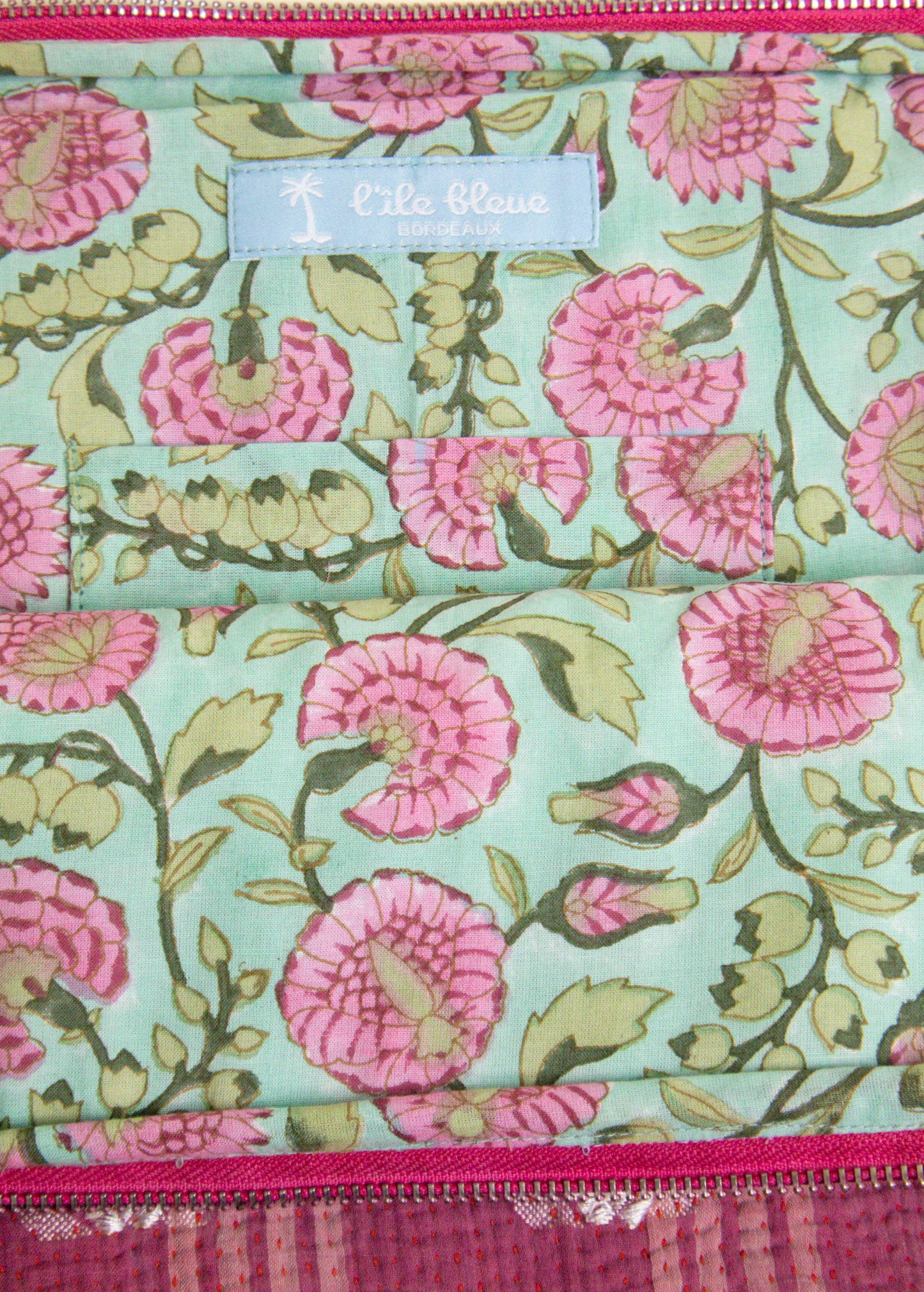 THE BLUE ISLAND - Kantha Laptop Sleeve