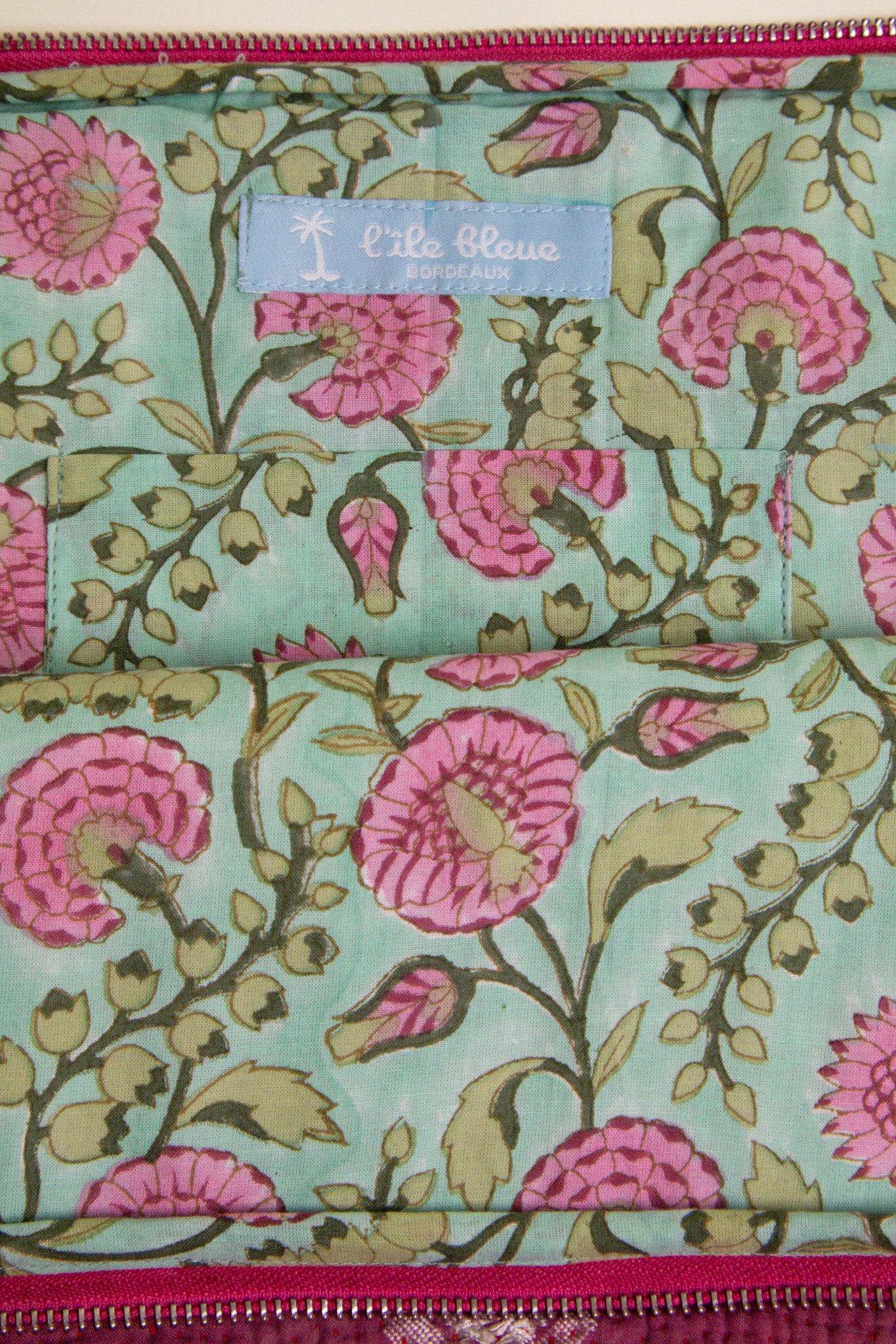 THE BLUE ISLAND - Kantha Laptop Sleeve