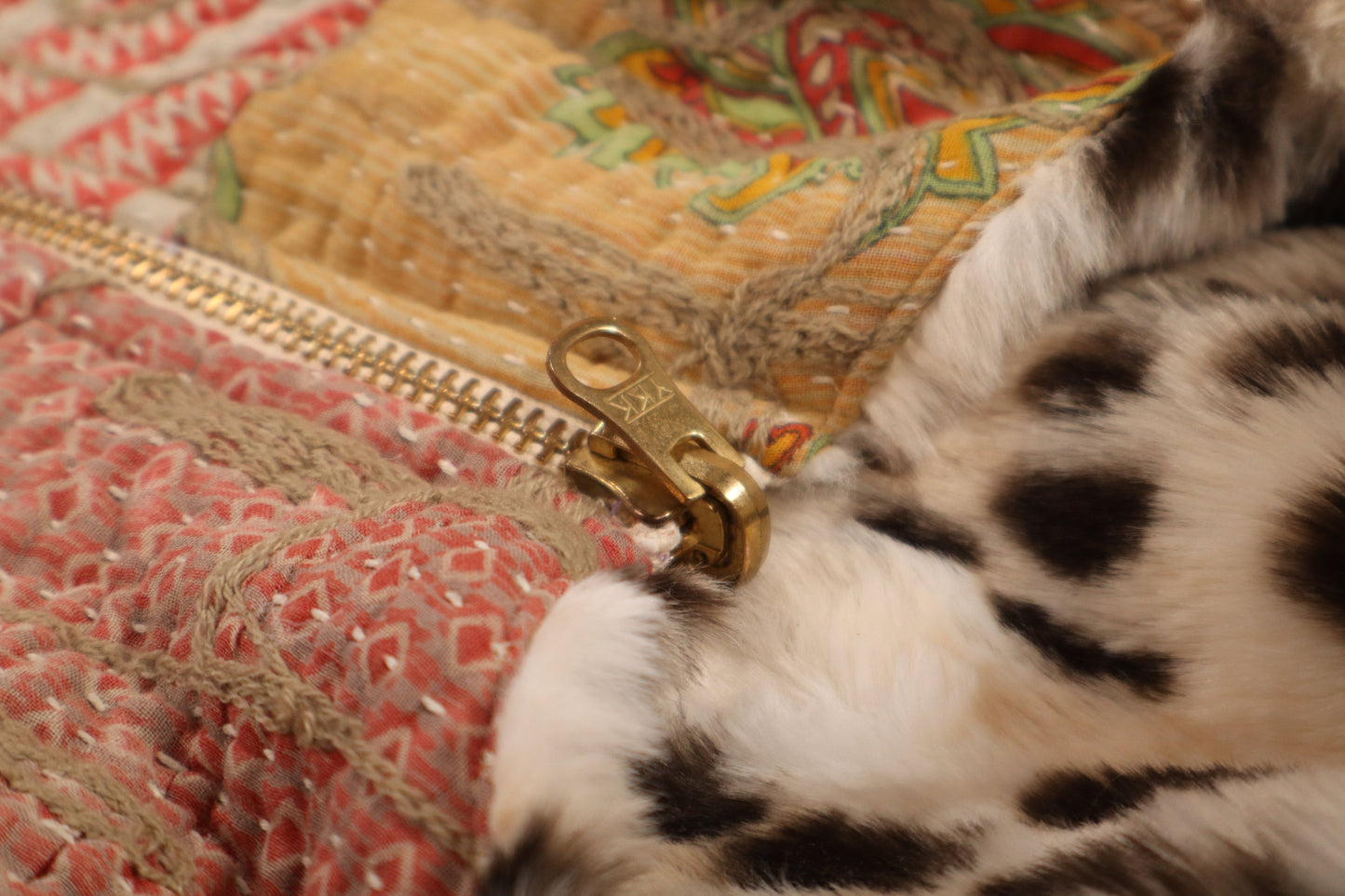 THE BLUE ISLAND - SUZANI LEOPARD SLEEVELESS HOODIE COLOR 1