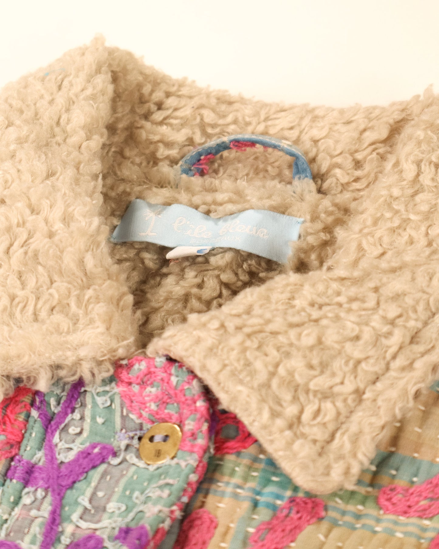 L'ÎLE BLEUE - JIM FOURRURE SUZANI COULEUR 7