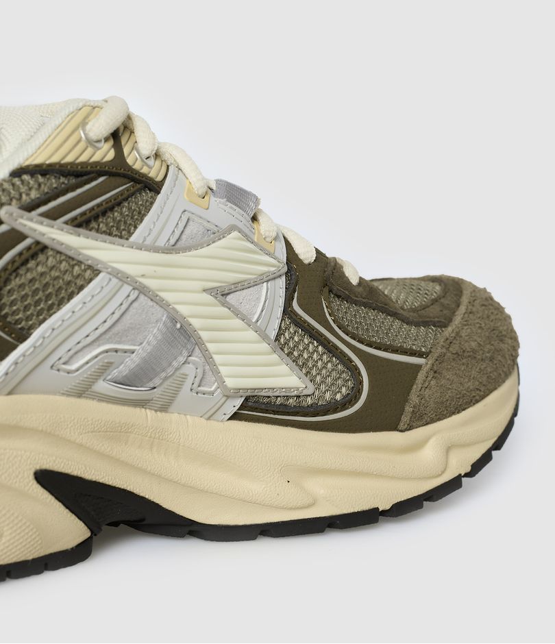 DIADORA - Mythos Star M2 Stone