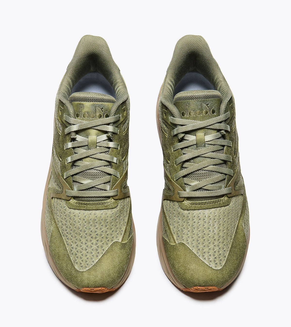Basket Diadora V7000 Dip Dye vert nénuphar, vue de l'autre côté
