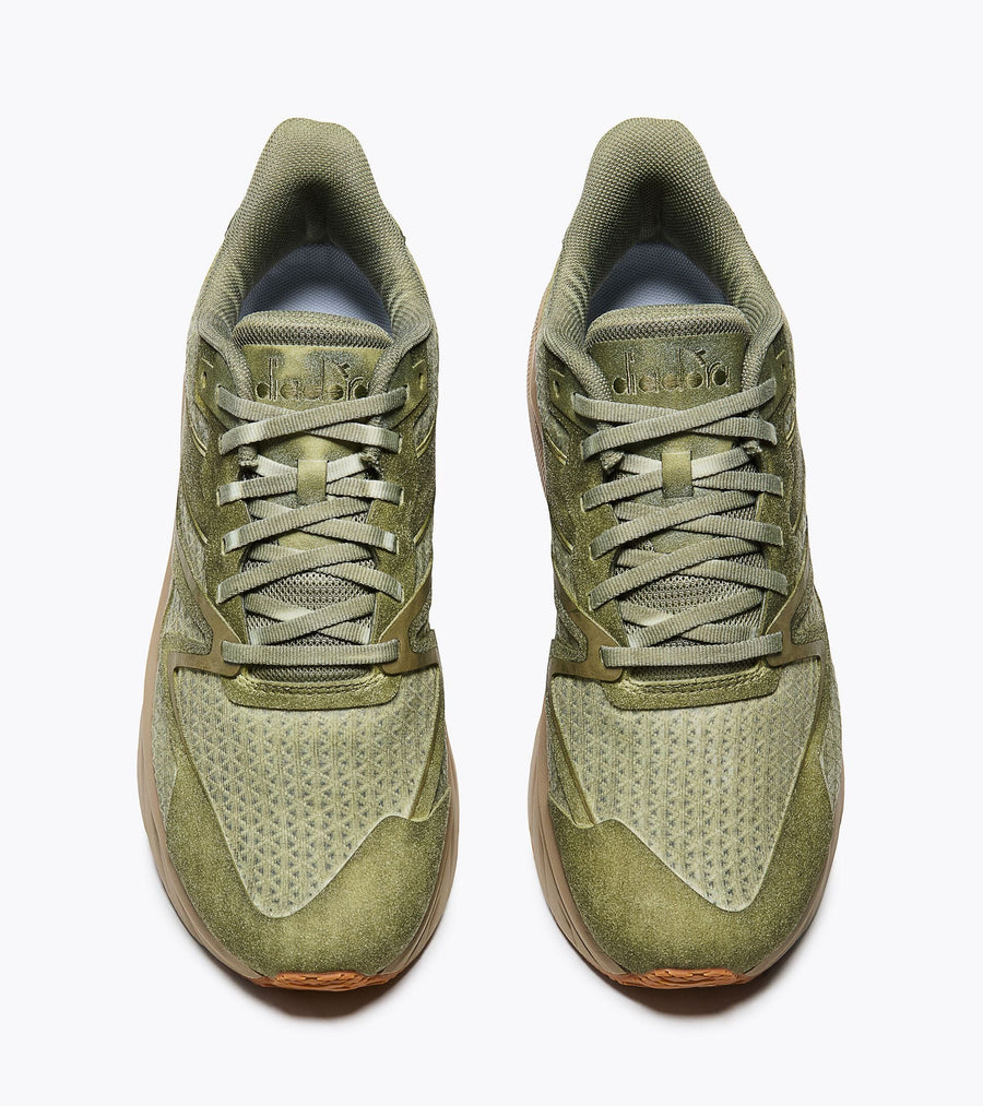 Basket Diadora V7000 Dip Dye vert nénuphar, vue de l'autre côté