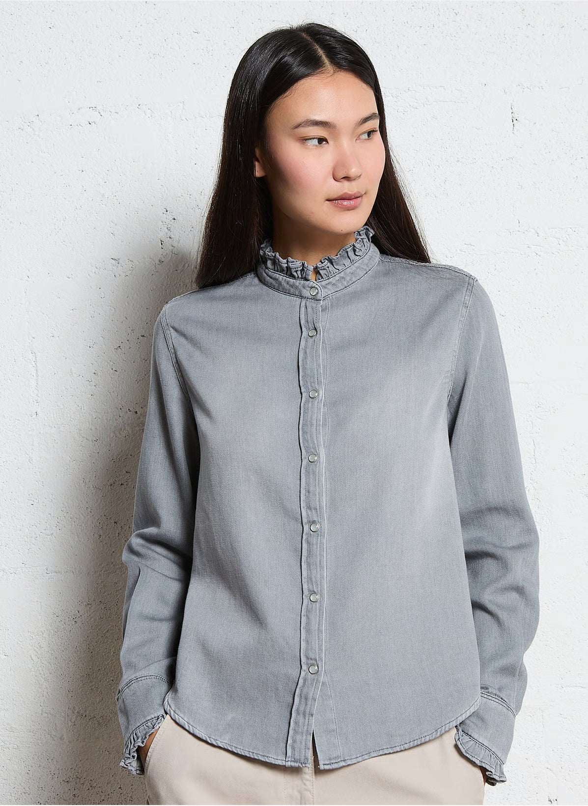 Chemise Gaby Acquaverde Used Grey portée, vue de dos