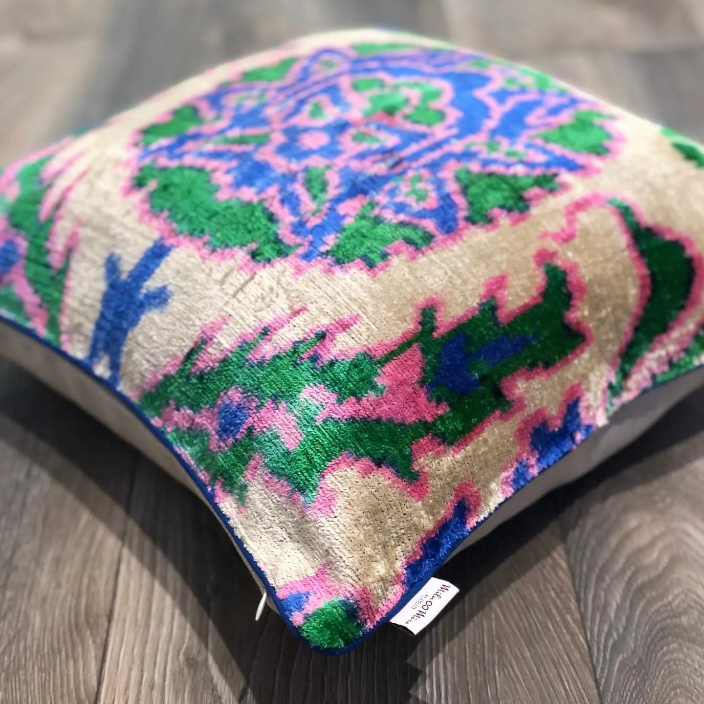 MILA MIRO - COUSSIN IKAT VELOURS FOXIE