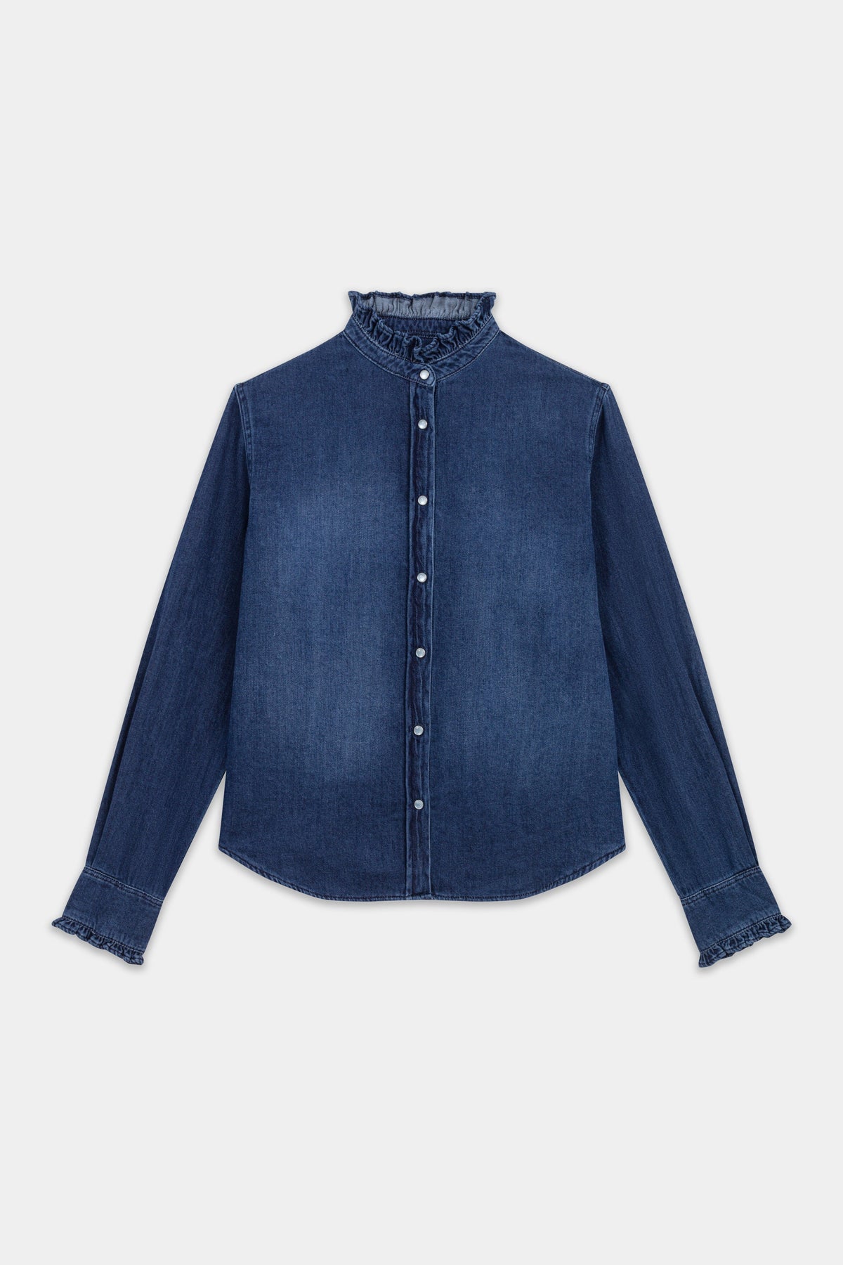 Chemise en jean Acquaverde Gaby Hand Brushed portée, vue de face
