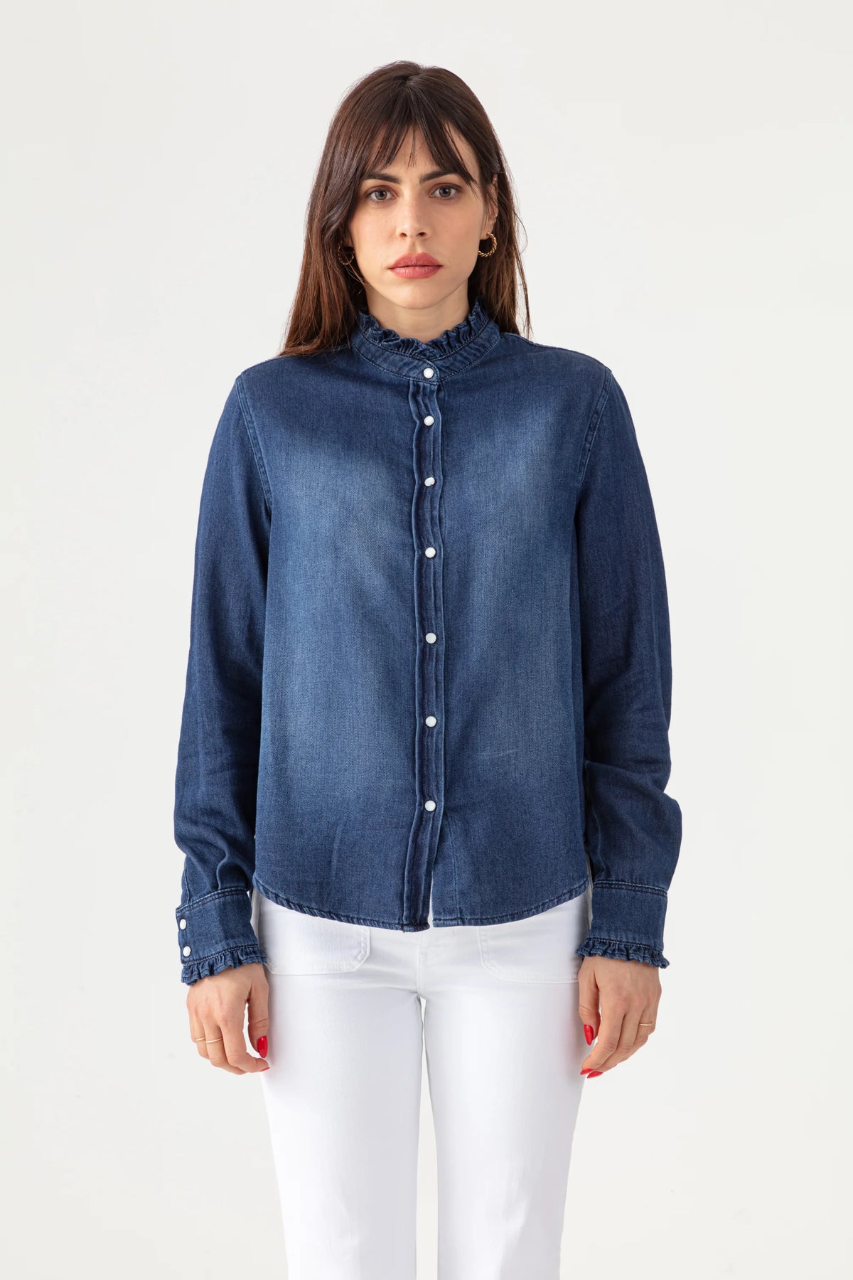 Chemise Gaby Acquaverde Hand Brushed portée, vue de dos