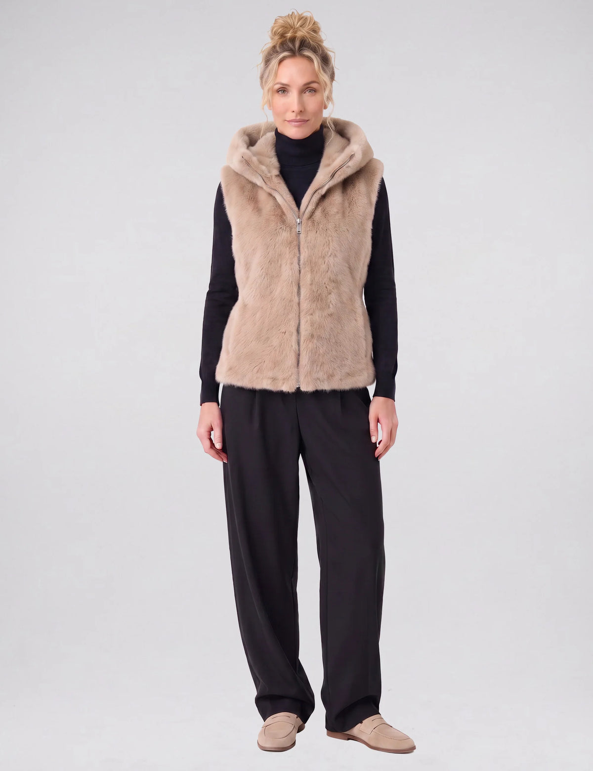 Look femme avec le gilet sans manches Blonde N°8 Ashley taupe