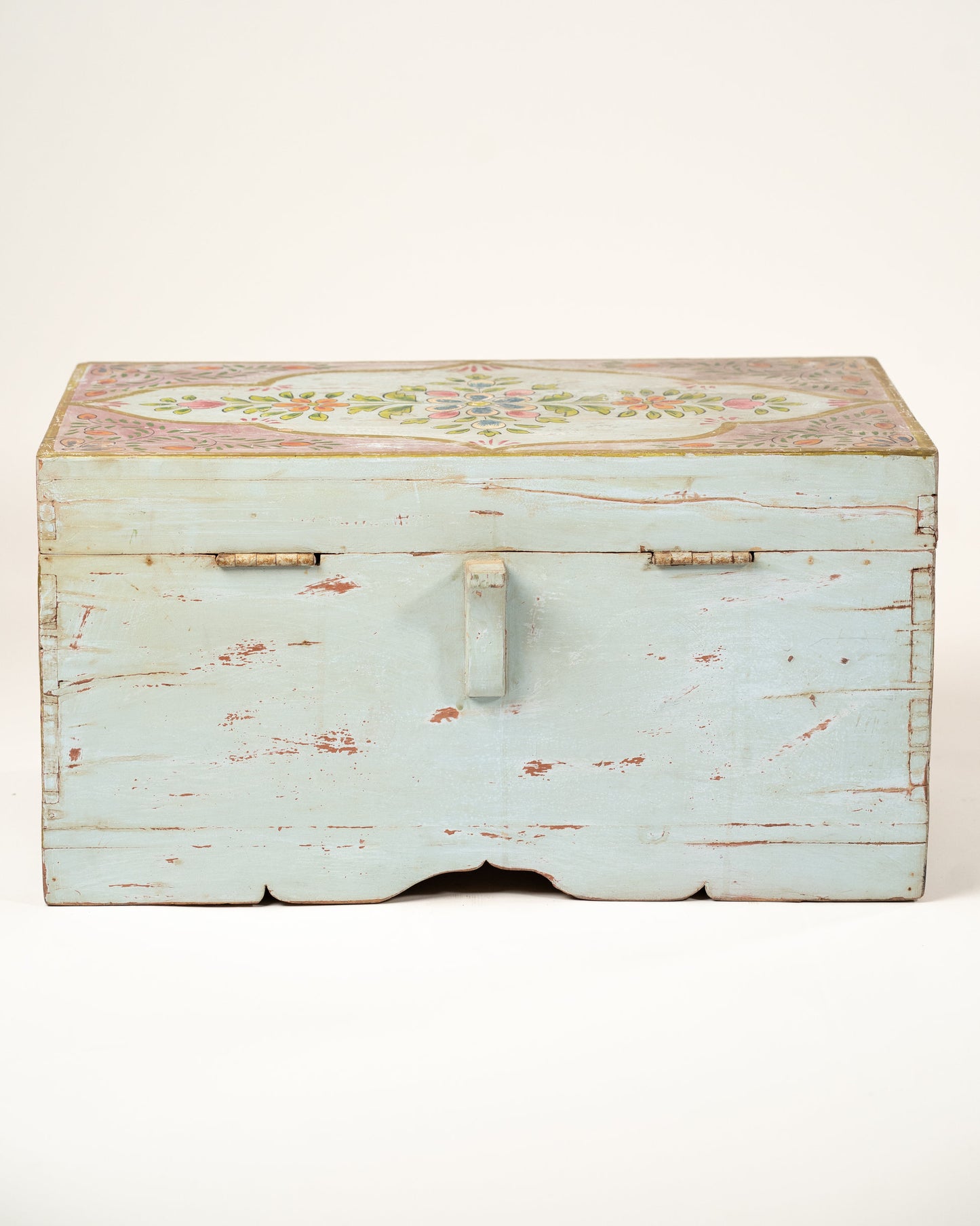 L'ÎLE BLEUE - COFFRE BLEU PEINT À LA MAIN