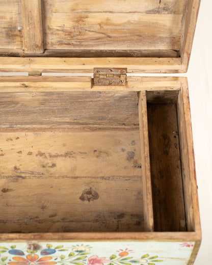 L'ÎLE BLEUE - COFFRE BLEU PEINT À LA MAIN