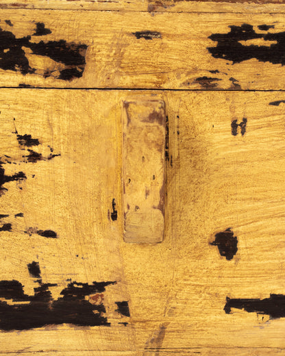 L'ÎLE BLEUE - COFFRE JAUNE PEINT À LA MAIN