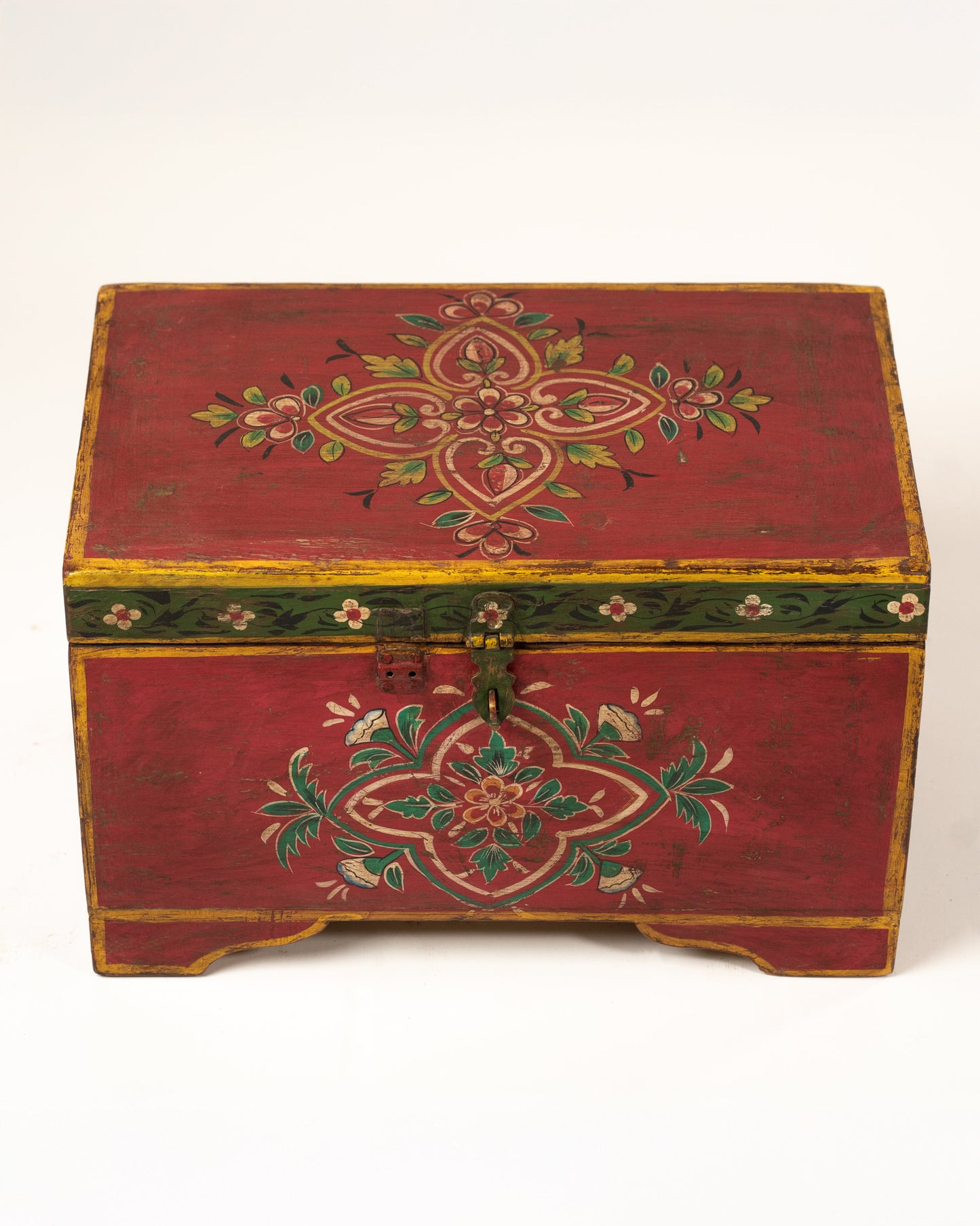 L'ÎLE BLEUE - COFFRE ROUGE PEINT À LA MAIN