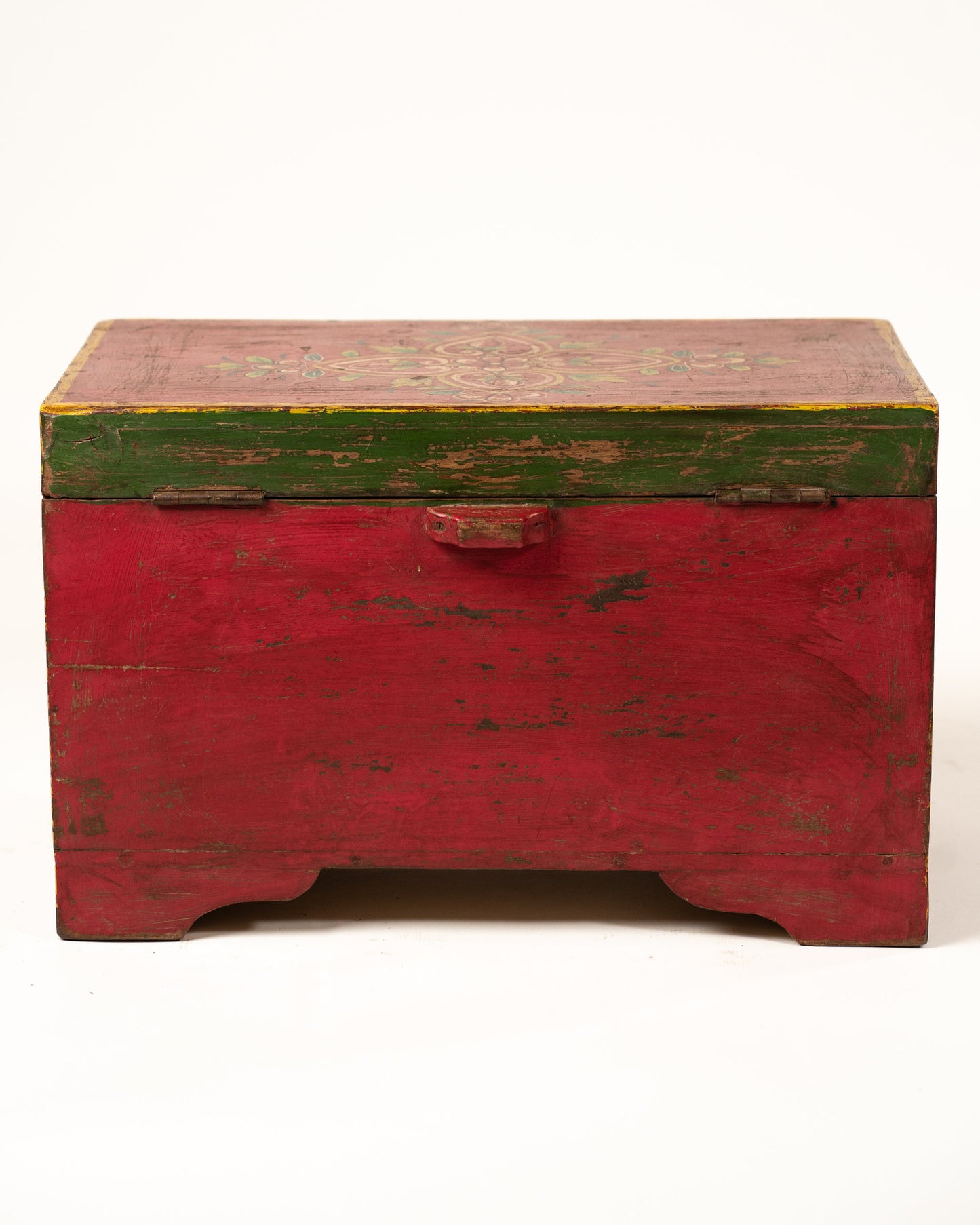 L'ÎLE BLEUE - COFFRE ROUGE PEINT À LA MAIN