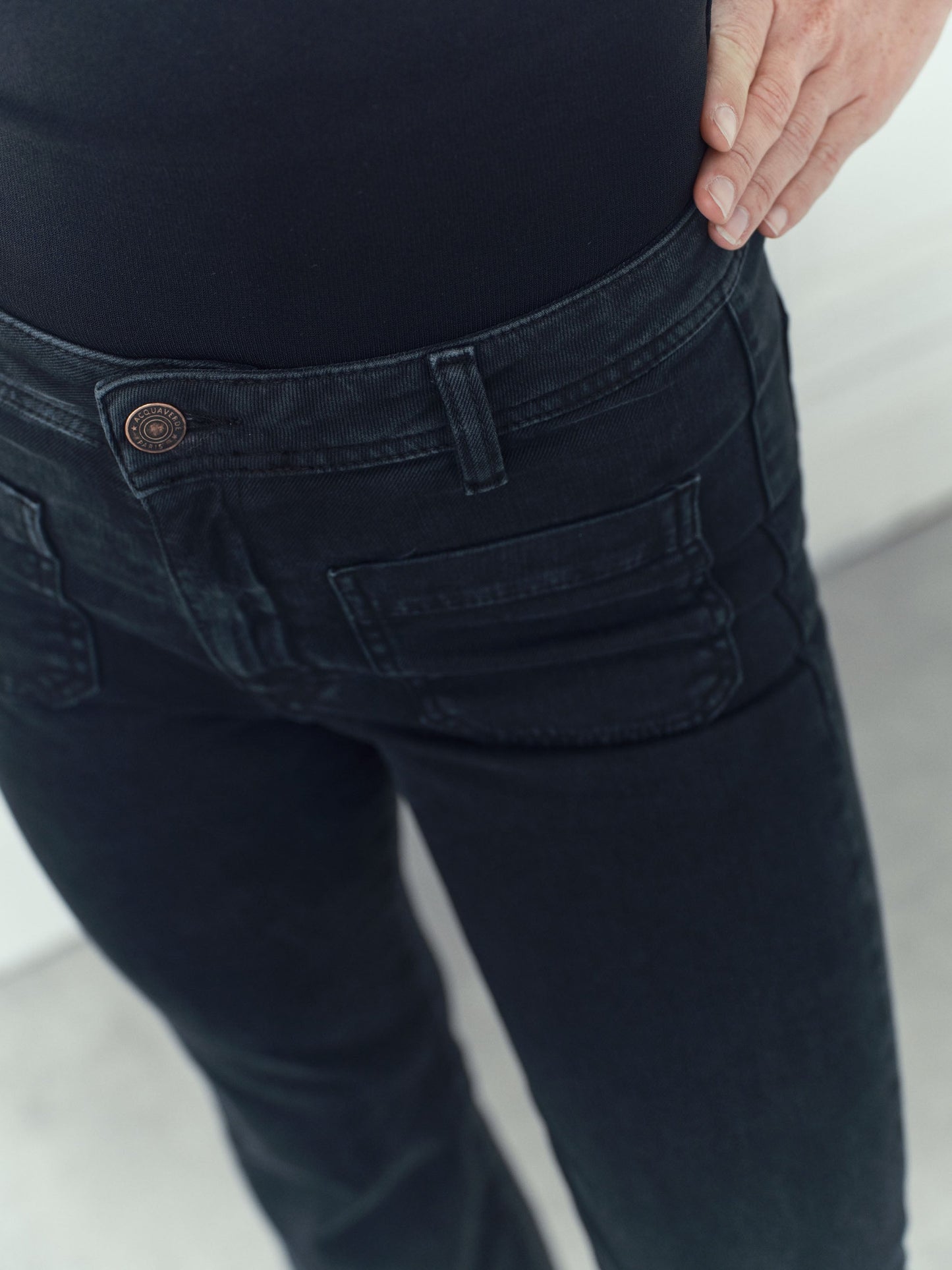 ACQUAVERDE - Jean Carlotta Black Stone