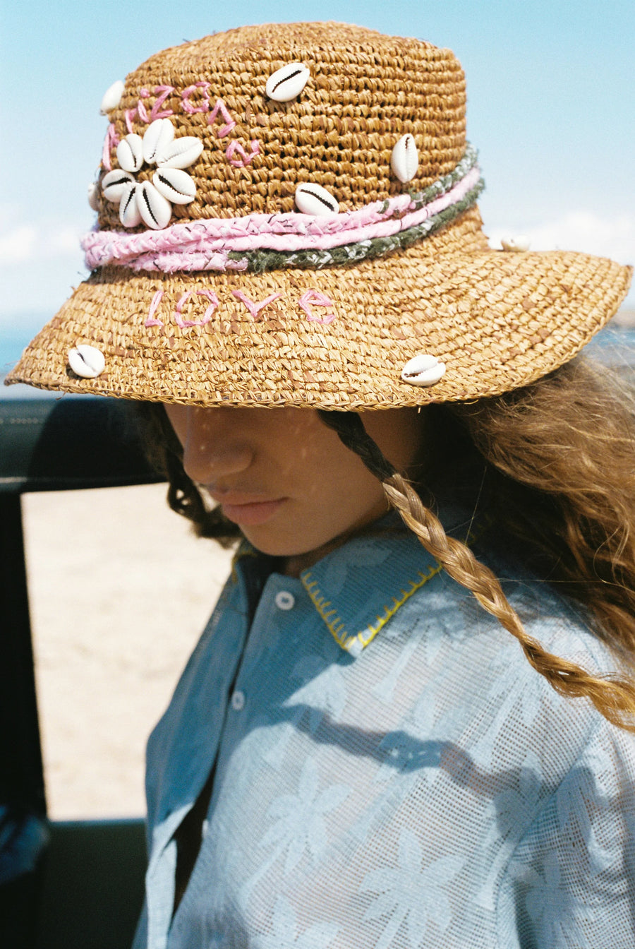 ARIZONA LOVE - Chapeau de paille à coquillages et broderies