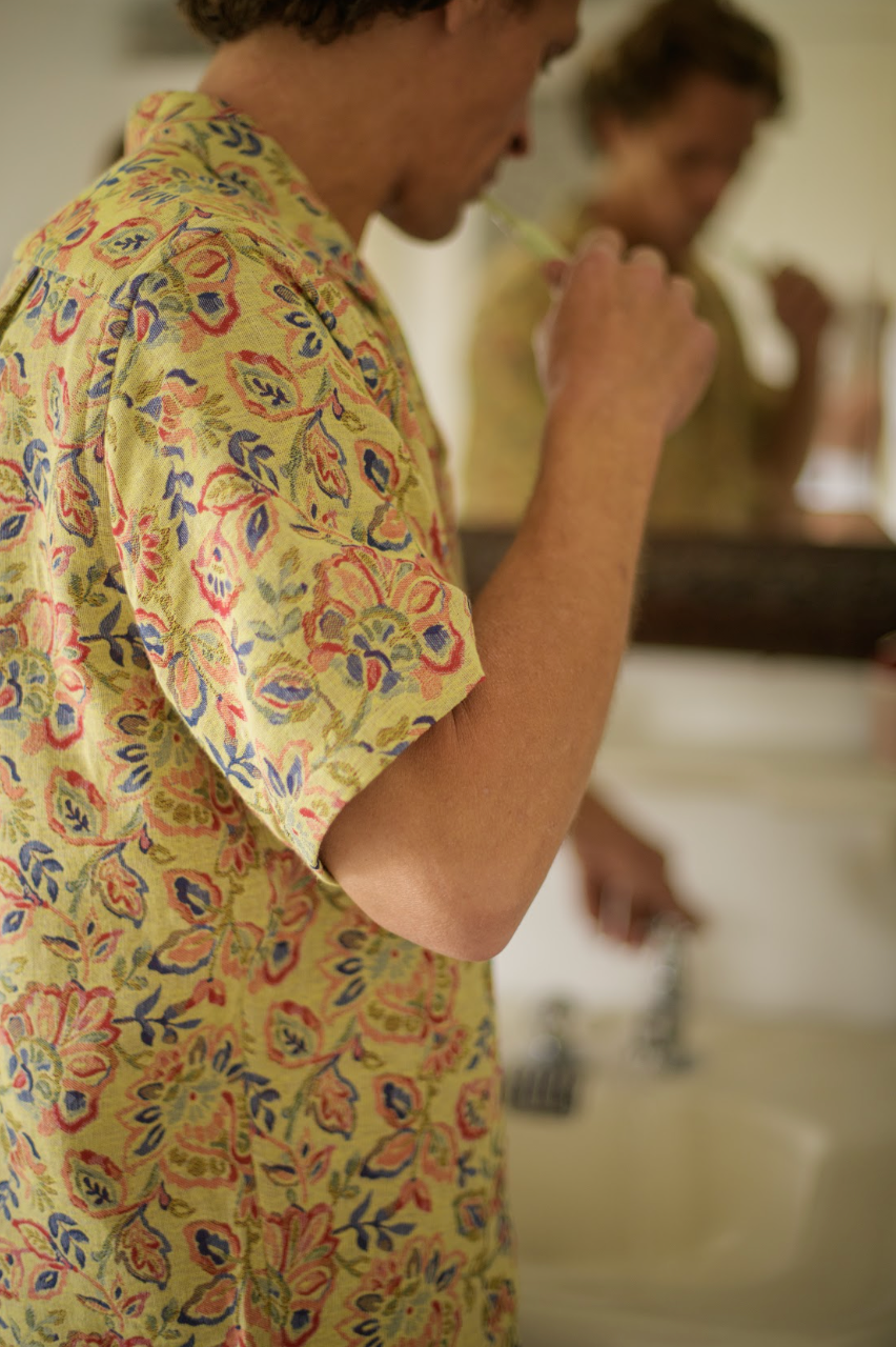 PORTUGUESE FLANNEL - MULTICOLORED TAPESTRY FLORAL SHIRT