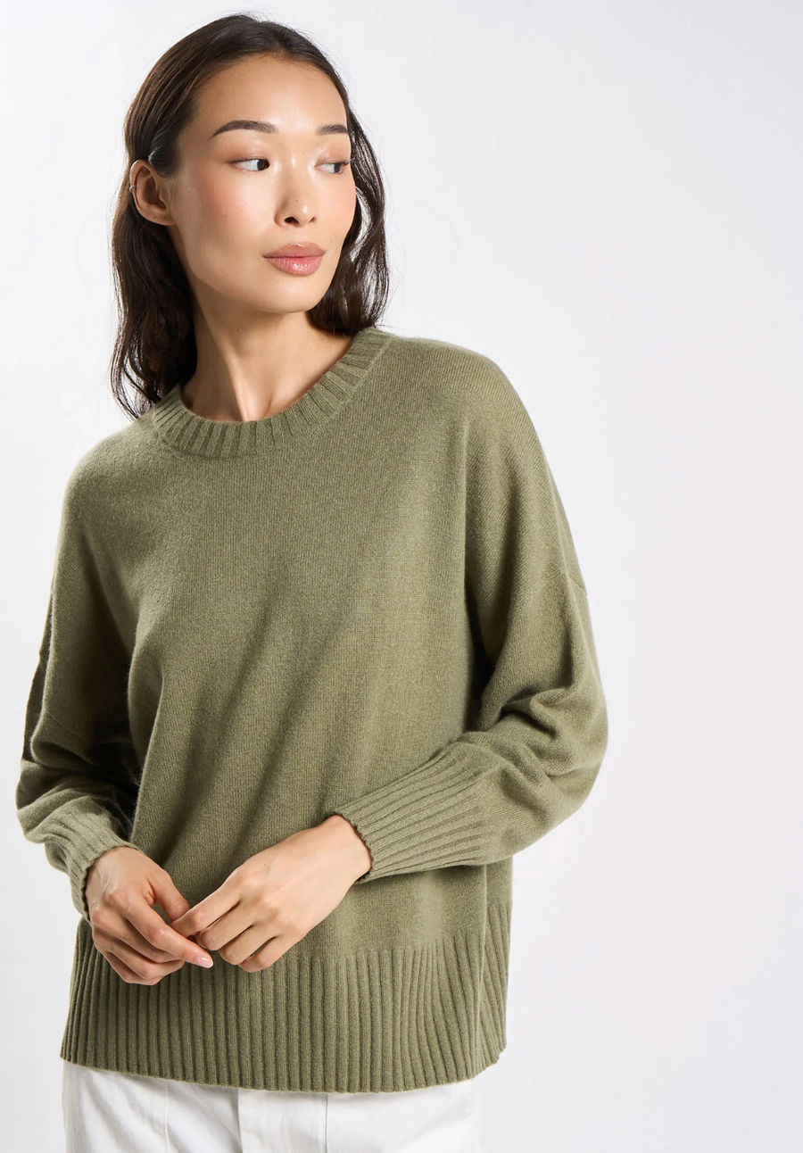 LES TRICOTS DE LÉA - PULL MONPTILYA OLIVE