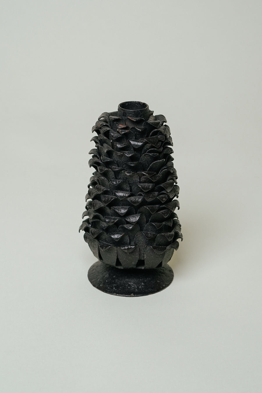THE BLUE ISLAND - Pine Cone Candle Holder 1