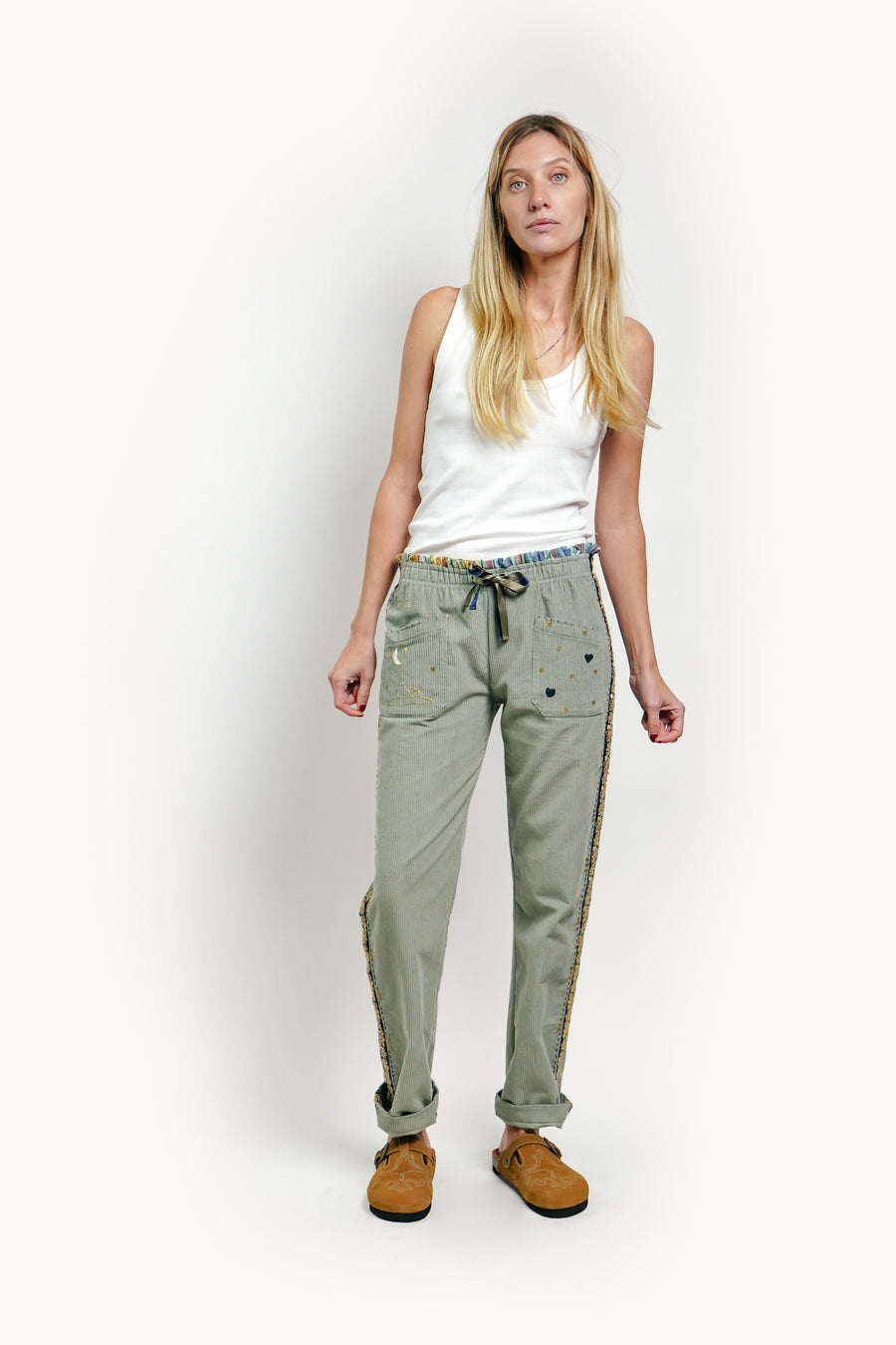 L'ÎLE BLEUE - BOUBOU CHARLINE BRODÉ VERT