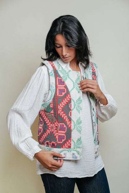 THE BLUE ISLAND - Annie Lahori Vest 1