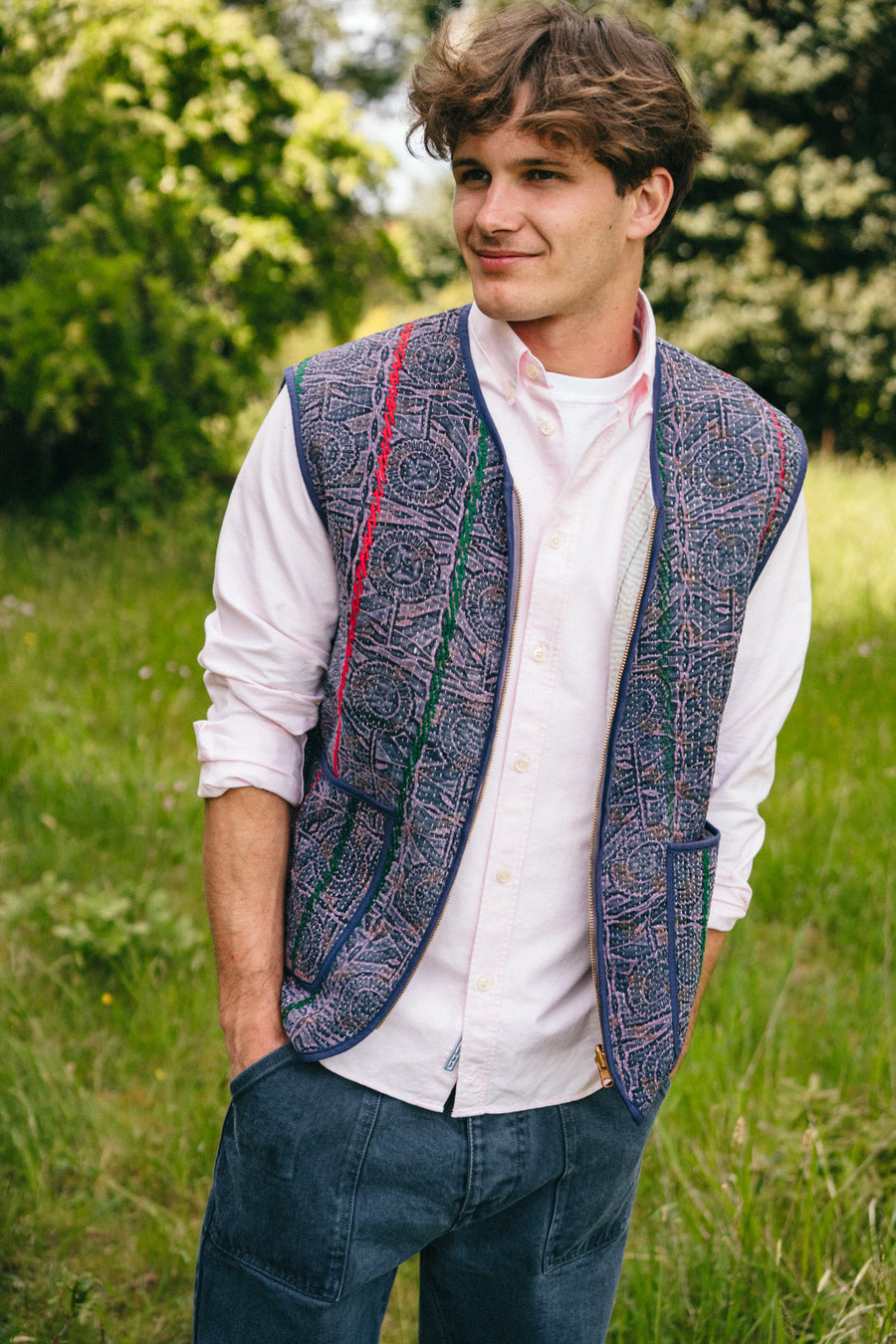 THE BLUE ISLAND - Purple Vest