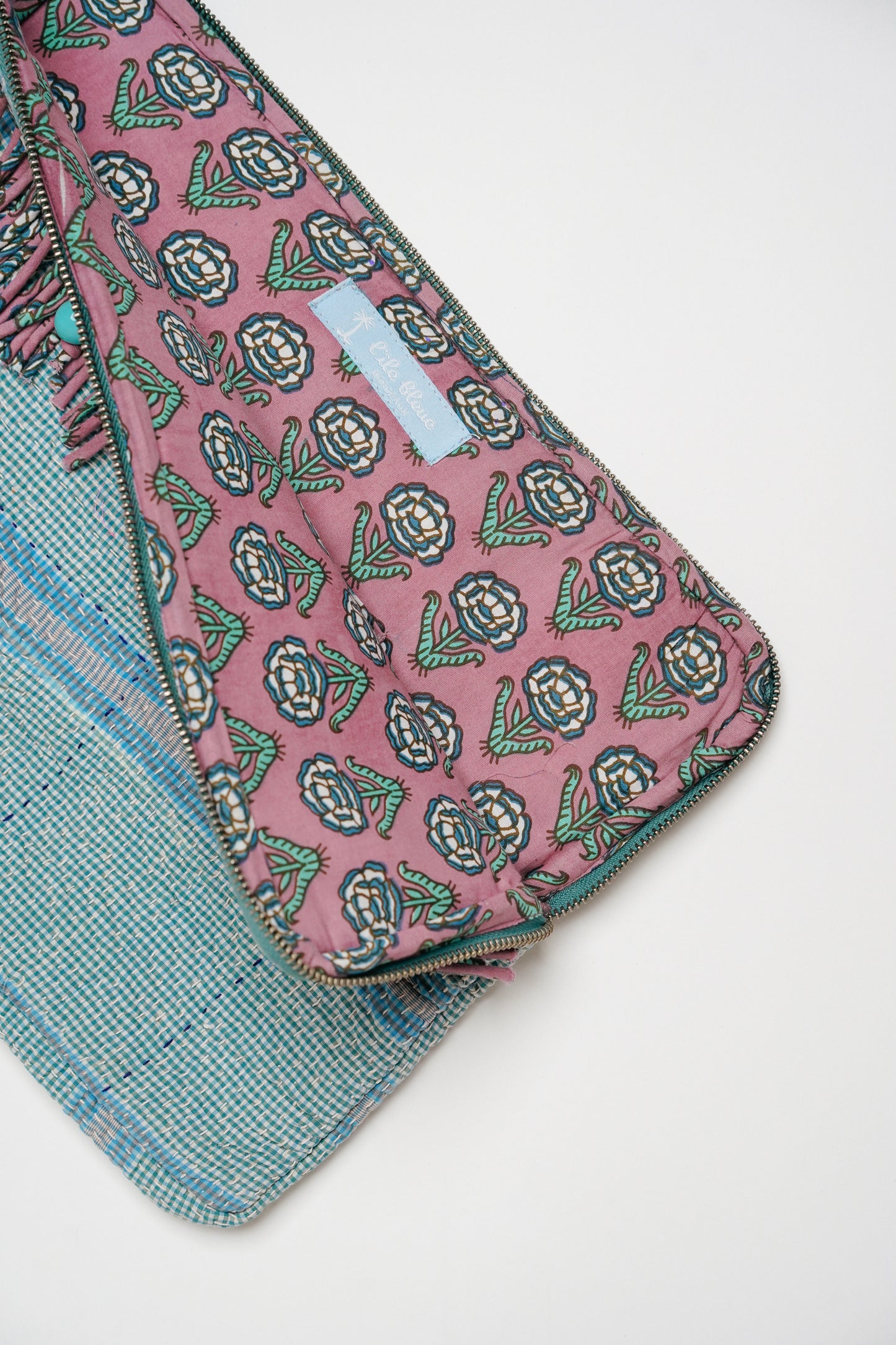 THE BLUE ISLAND - Kantha Fringe Laptop Sleeve