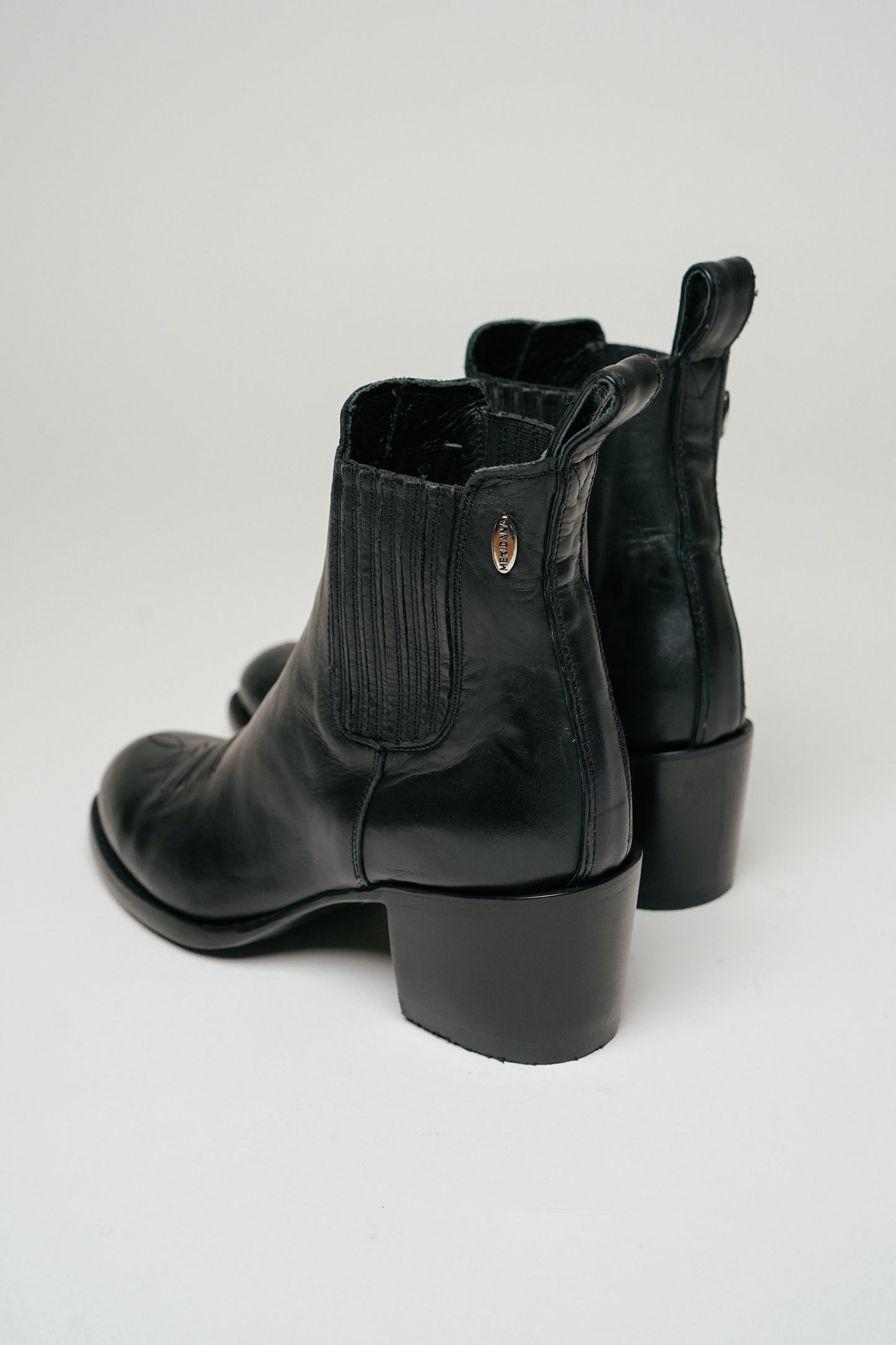 MEXICANA – Estudio Bis Schwarzes Rancheiro-Rindsleder