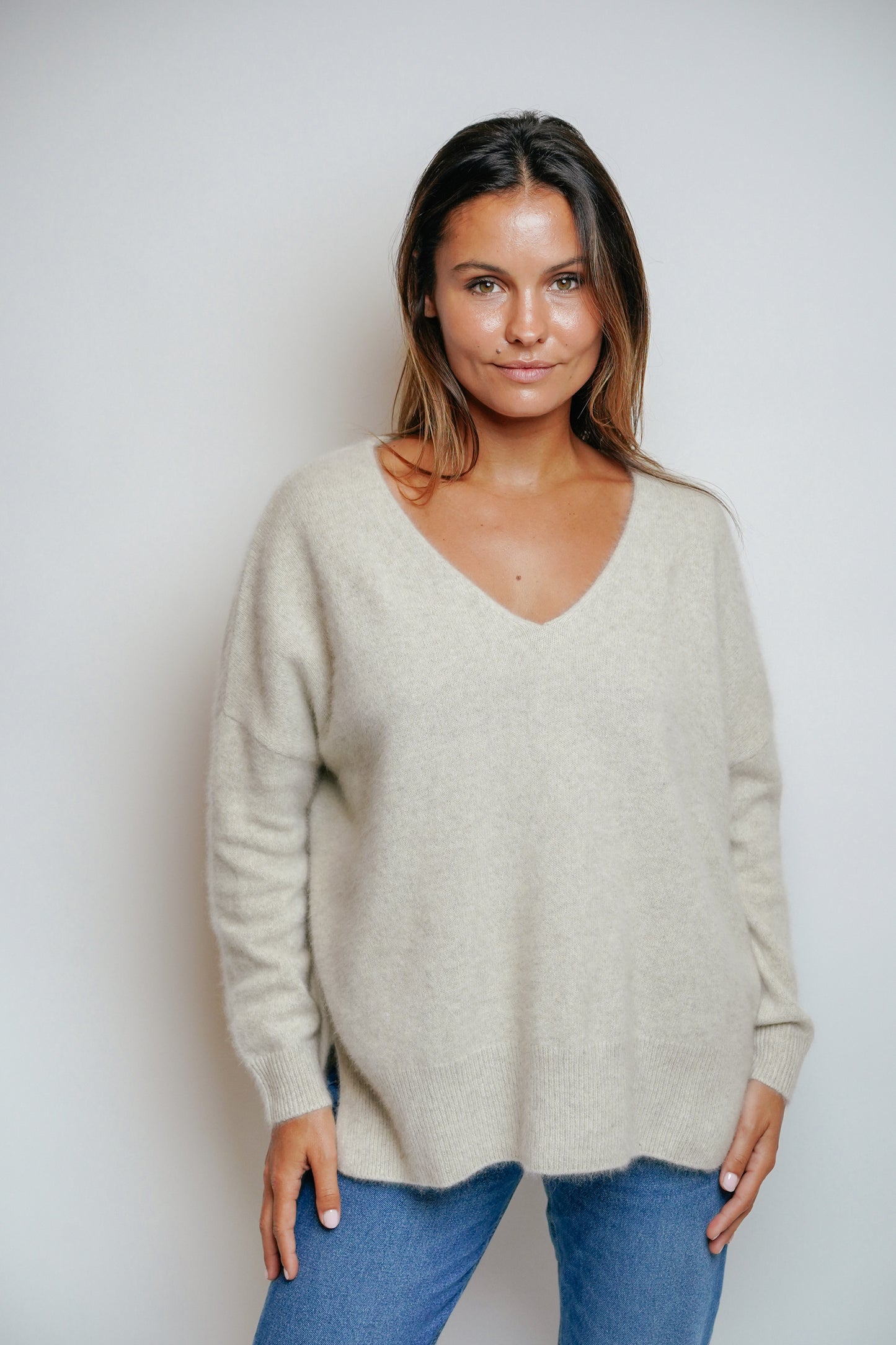 ESTHÈME - V-Neck Raccoon Heather Grey