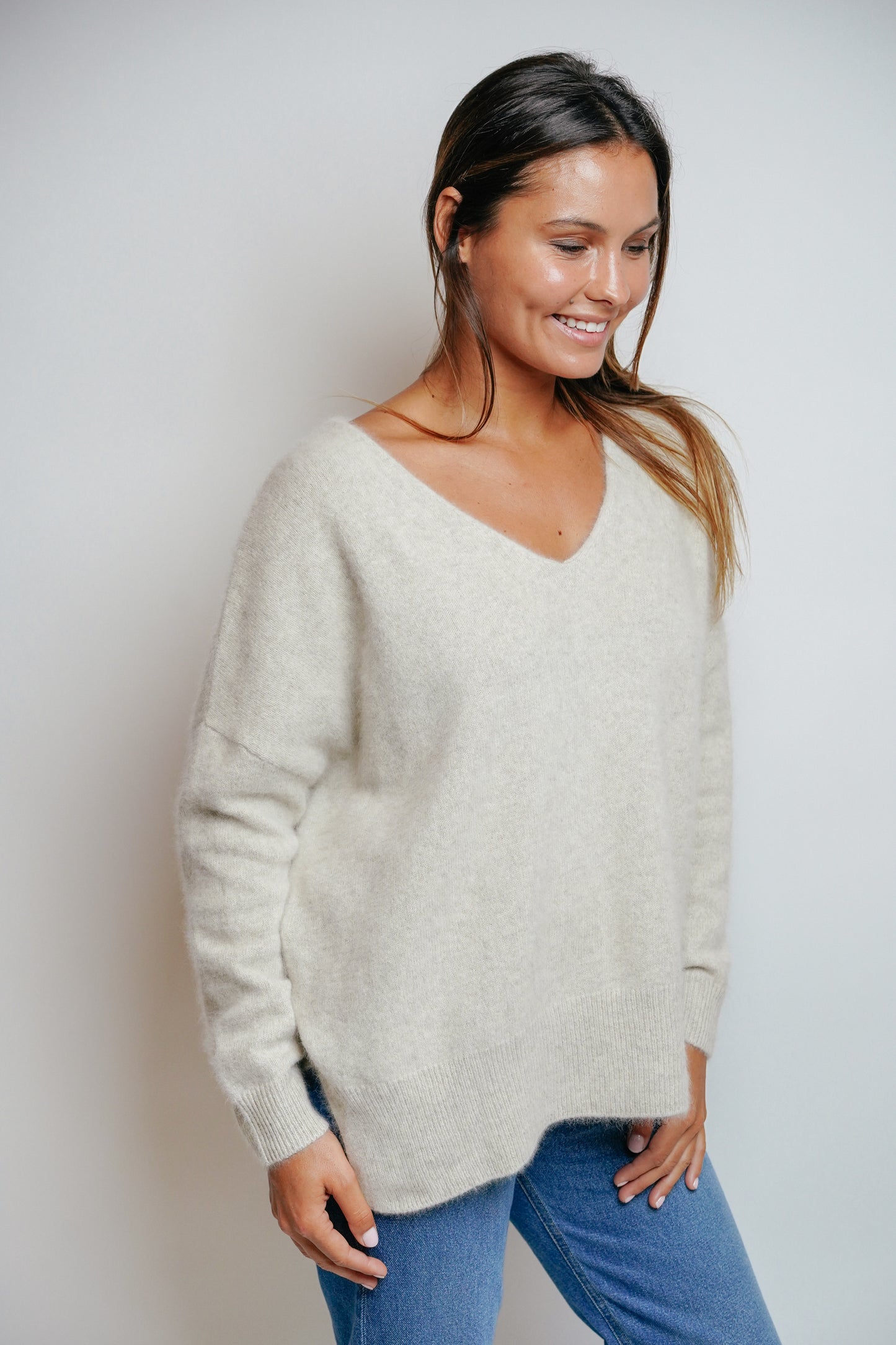 ESTHÈME - V-Neck Raccoon Heather Grey