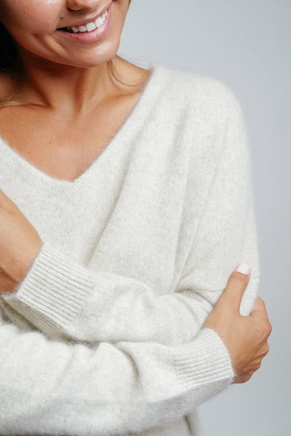 ESTHÈME - V-Neck Raccoon Heather Grey