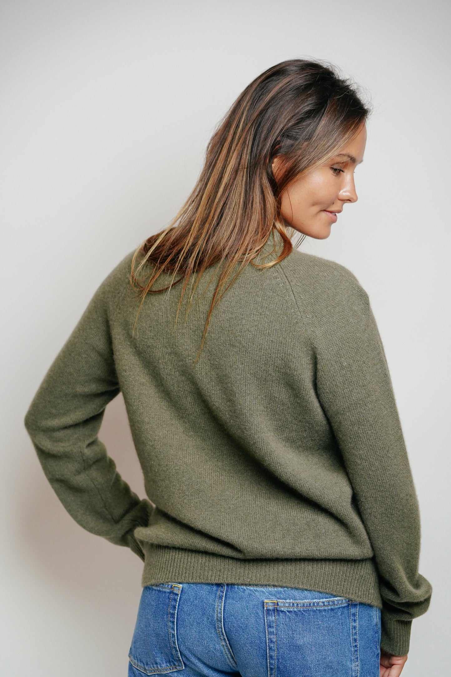 ESTHÈME - Round Neck Cashmere Khaki
