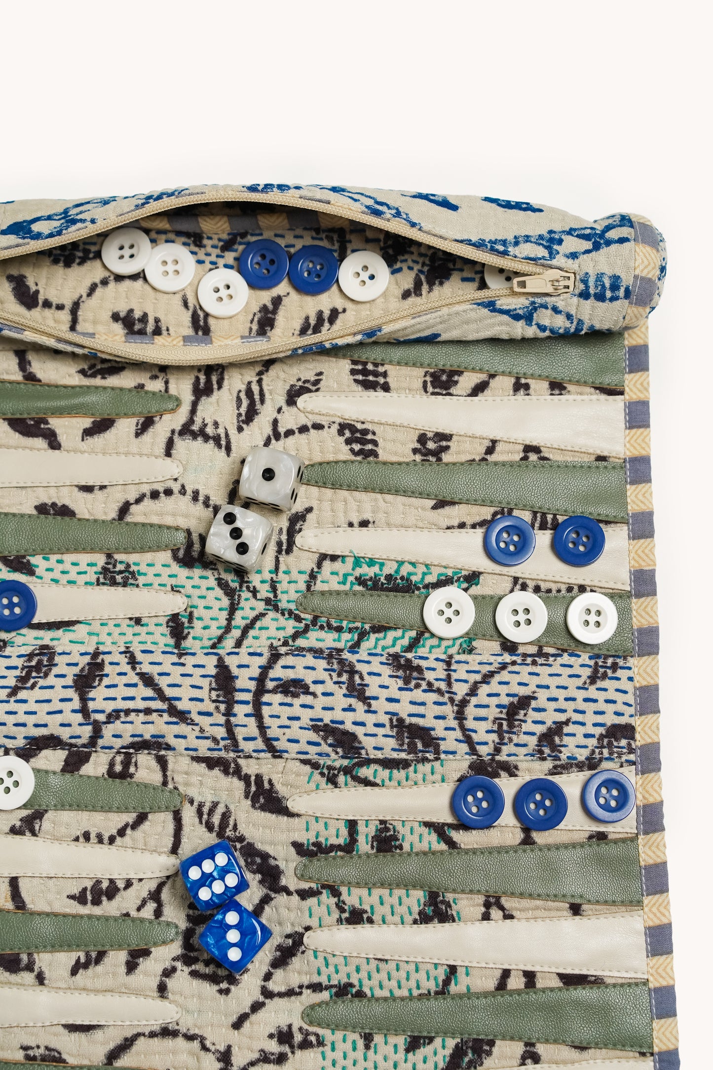 L'ÎLE BLEUE - BACKGAMMON