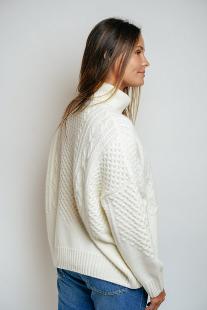 ESTHÈME - Cream Cashmere Turtleneck