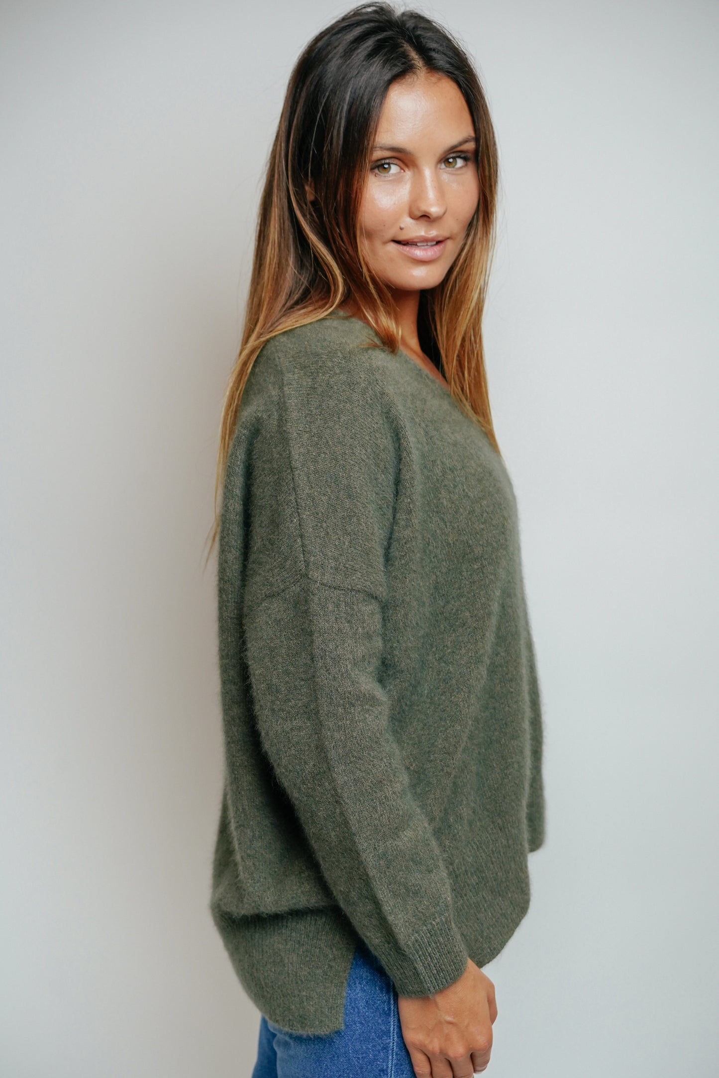 ESTHÈME - V-neck Raccoon Khaki