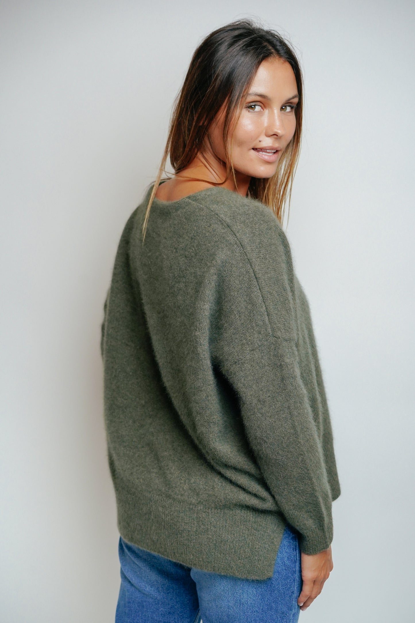 ESTHÈME - V-neck Raccoon Khaki