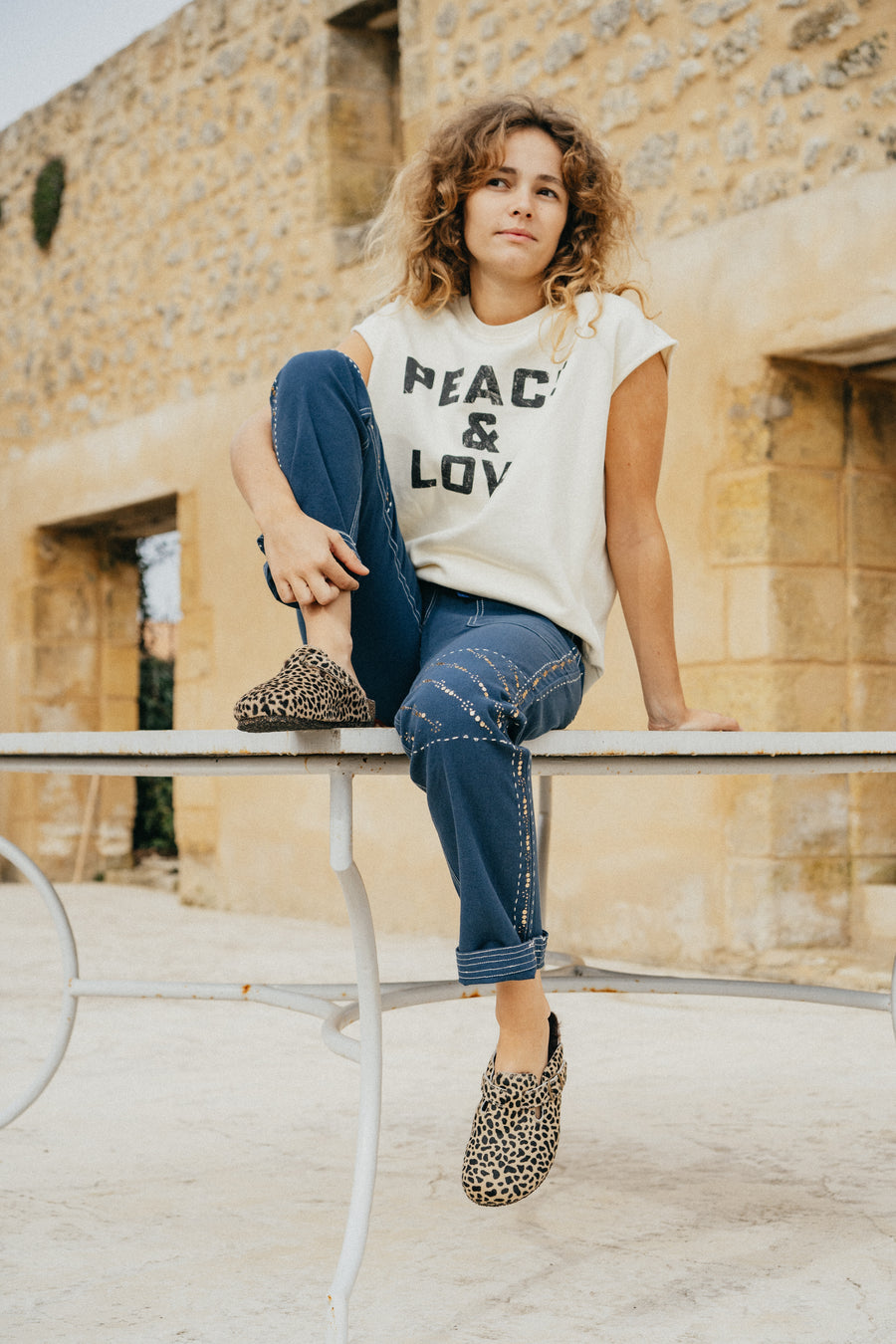 L'ÎLE BLEUE - Boubou Madhubala