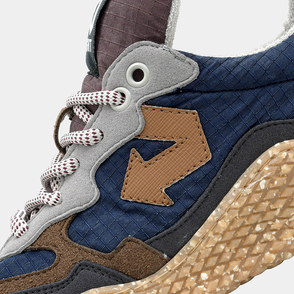 Paire de baskets homme ID.EIGHT Hana Indigo bleu et marron