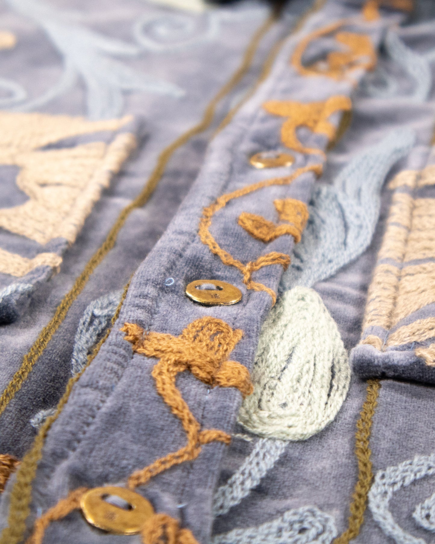 L'ÎLE BLEUE - SURCHEMISE EN KANTHA SUZANI COULEUR 6