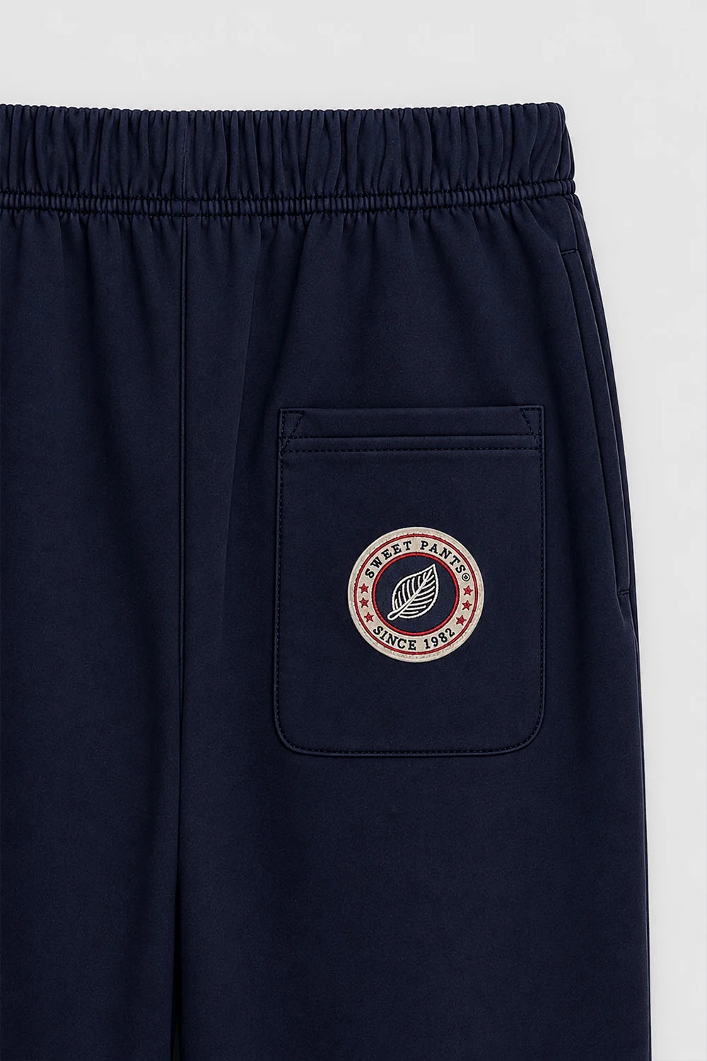Pantalon de jogging homme Sweet Pants Heritage coloris night, mise en situation