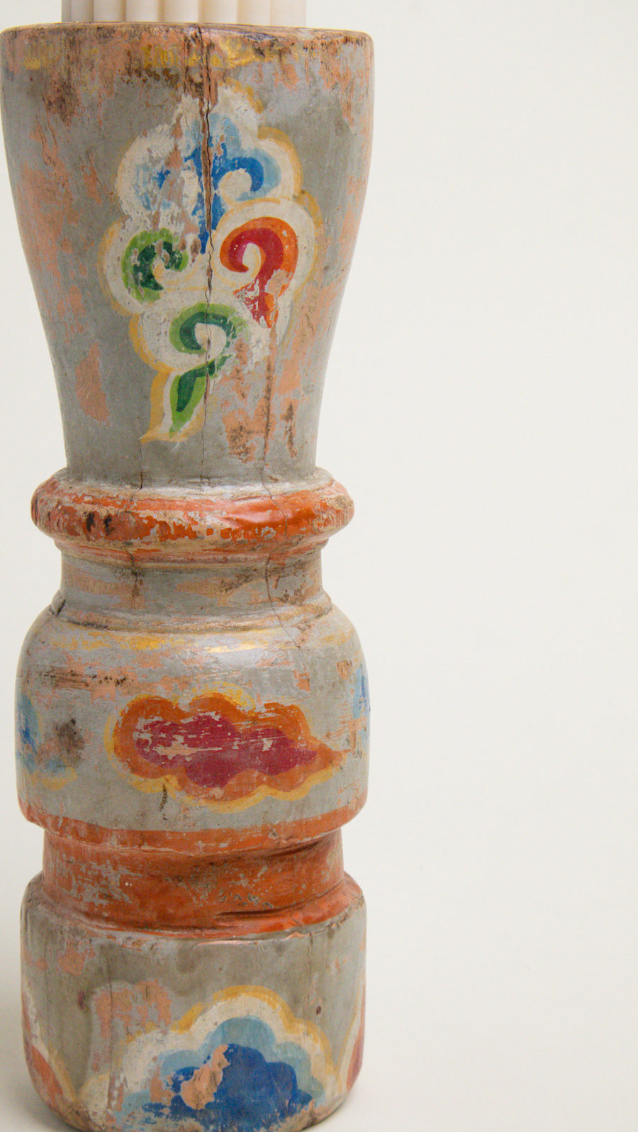 THE BLUE ISLAND - Vintage Grey Acacia Candle Holder