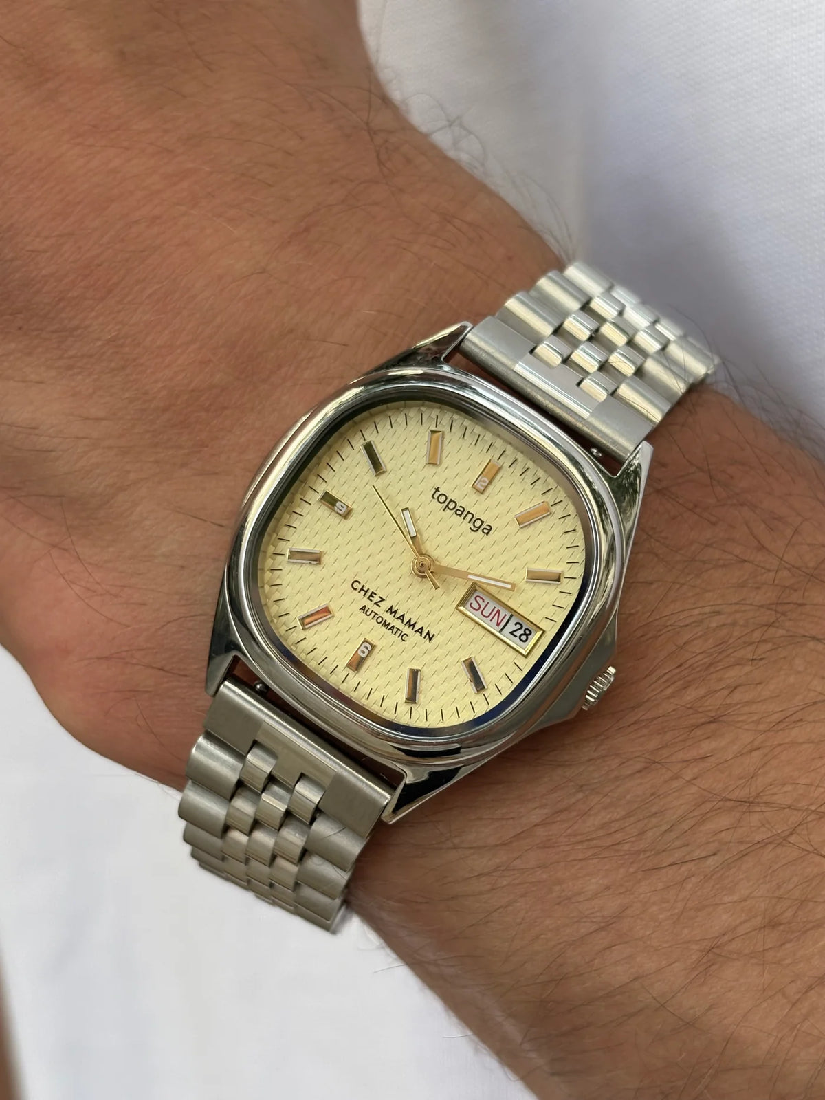 Montre Chez Maman Topanga Desert Sand bracelet jubilee, troisième vue