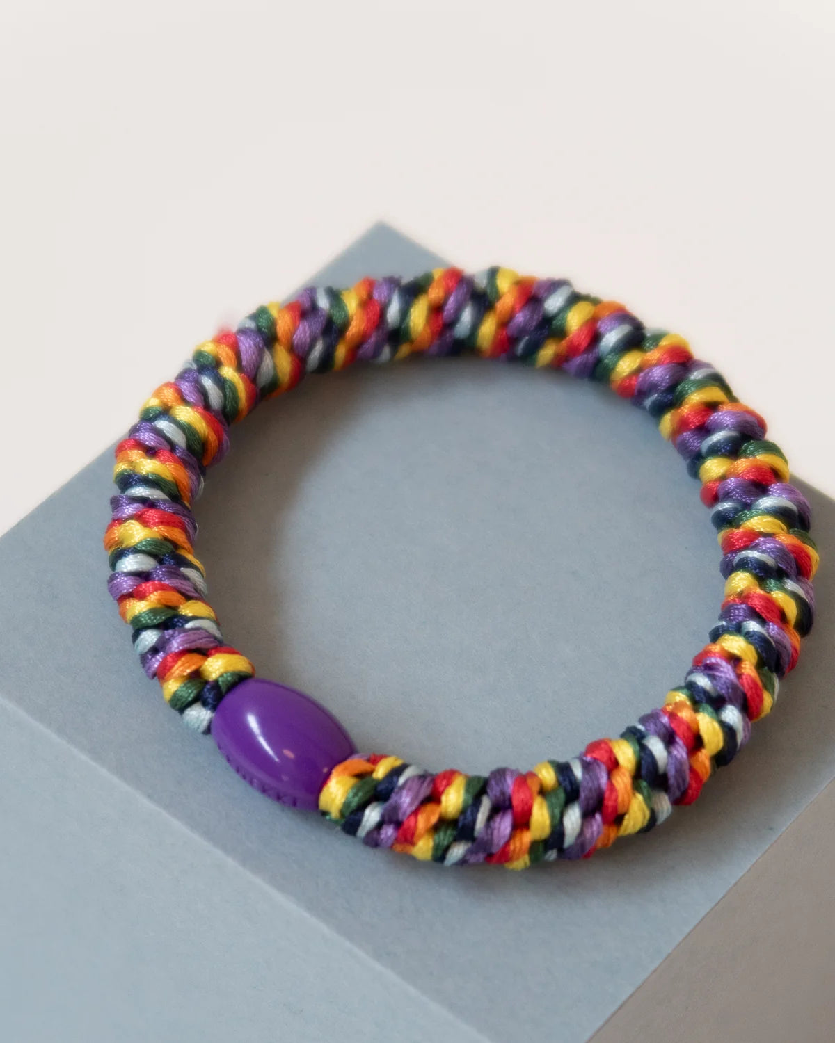 Détail de l'élastique à cheveux Kknekki Rainbow femme