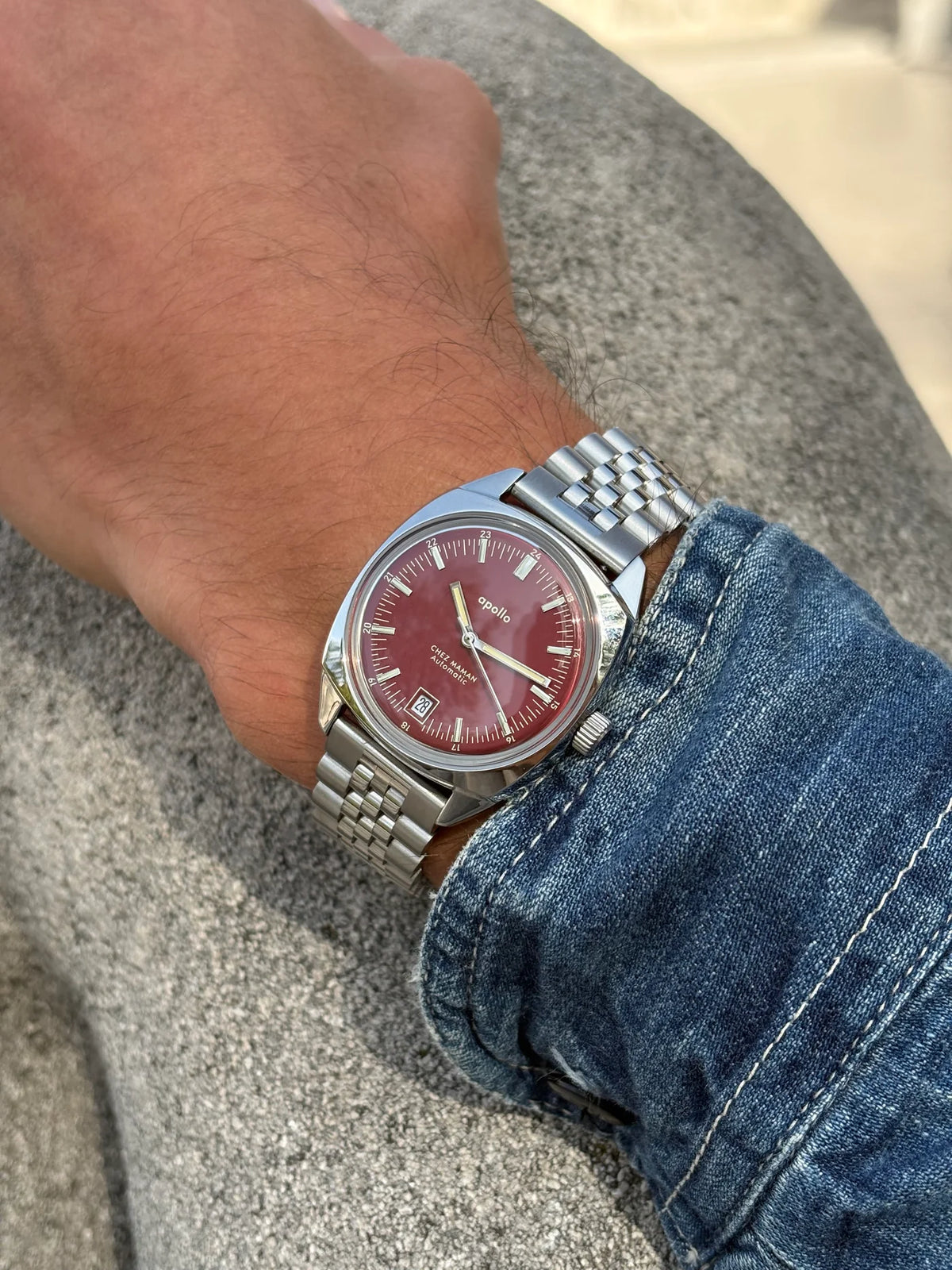Montre Chez Maman Apollo Red Velvet bracelet jubilee, deuxième vue