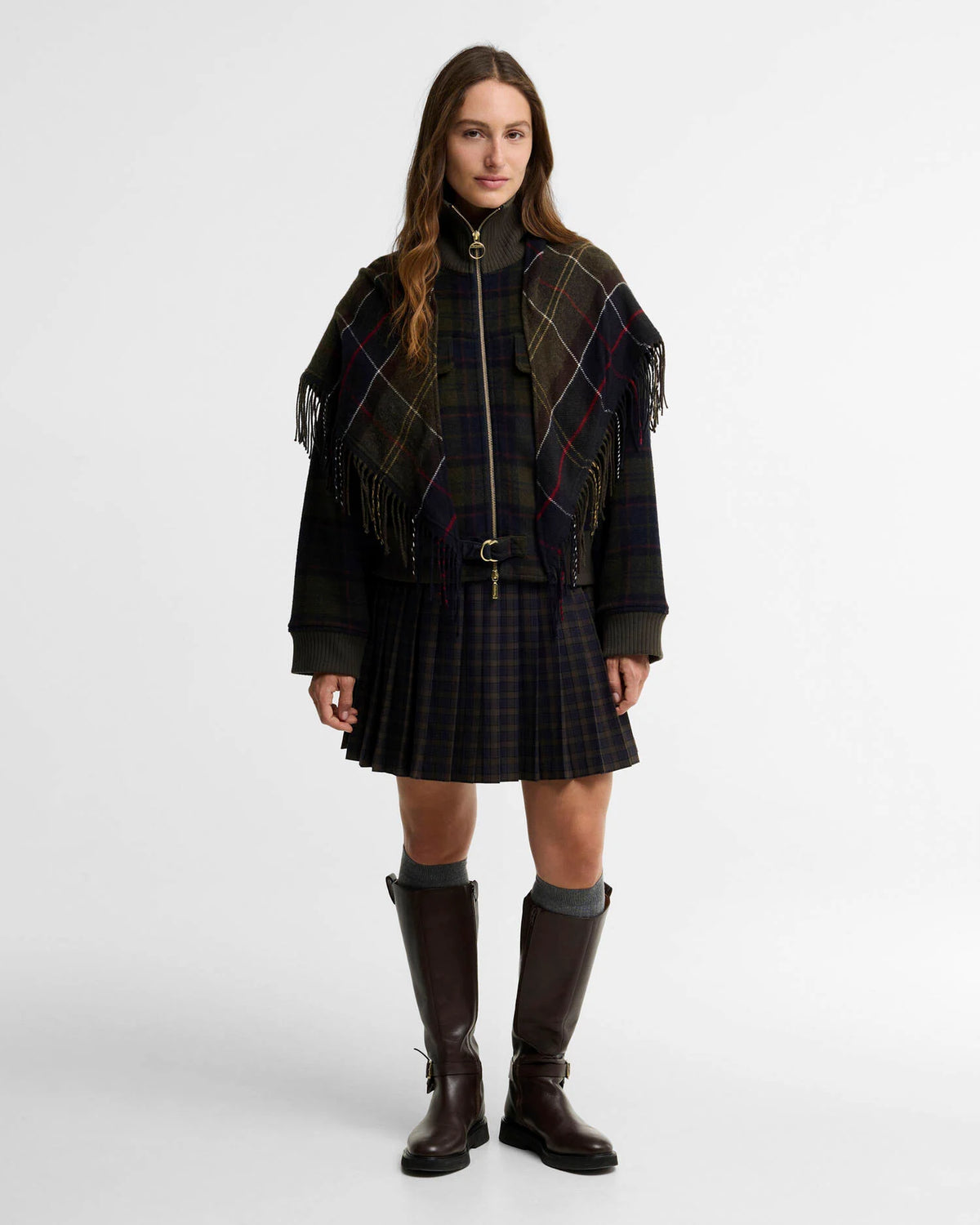 Look femme avec la surchemise en laine Barbour Ivybridge tartan