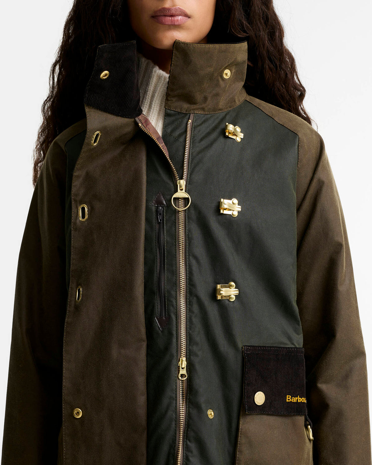 Détail matière de la veste cirée patchwork Barbour Hazelwood