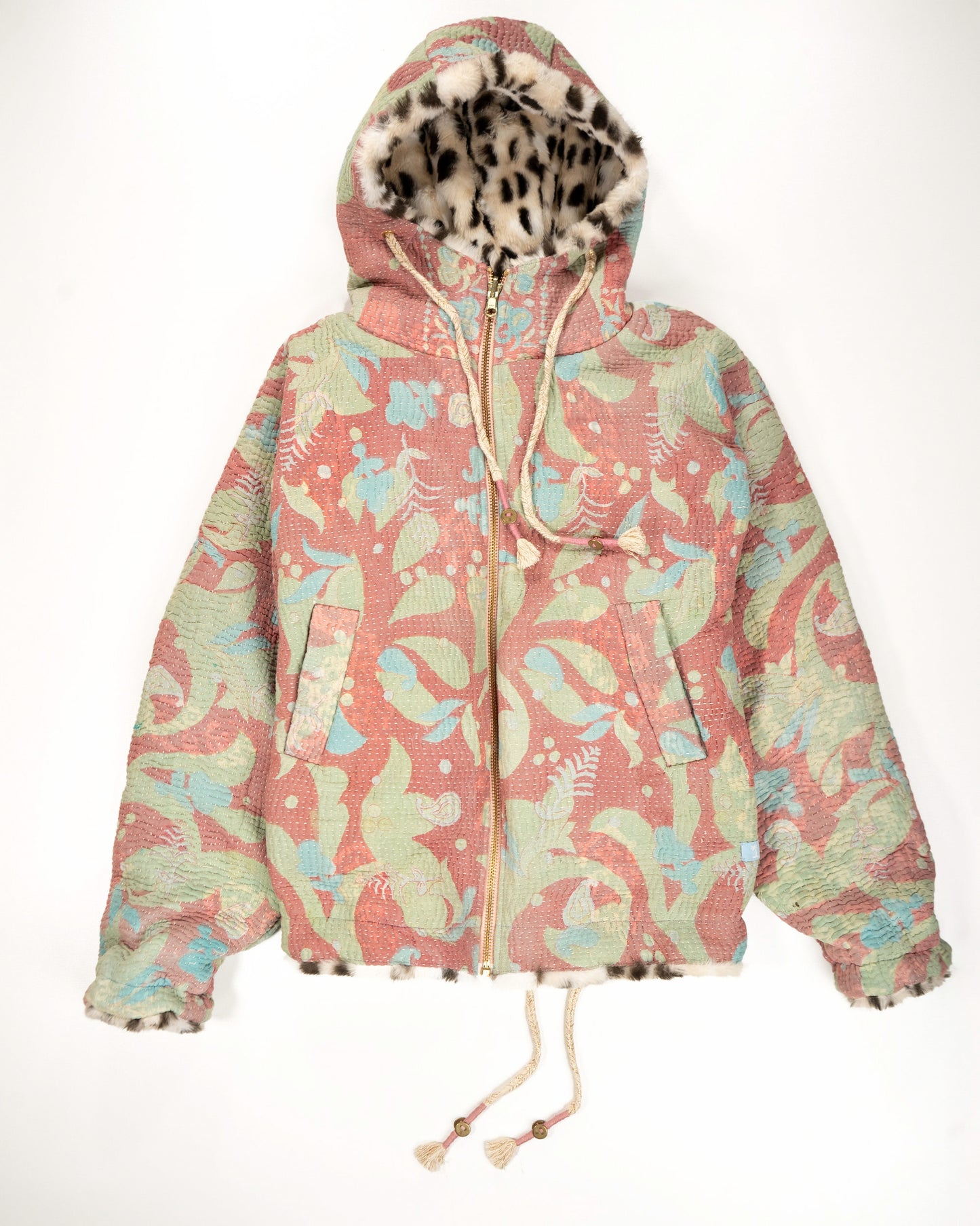 L’ÎLE BLEUE - HOODY FOURRÉ LÉOPARD EN KANTHA COULEUR 18