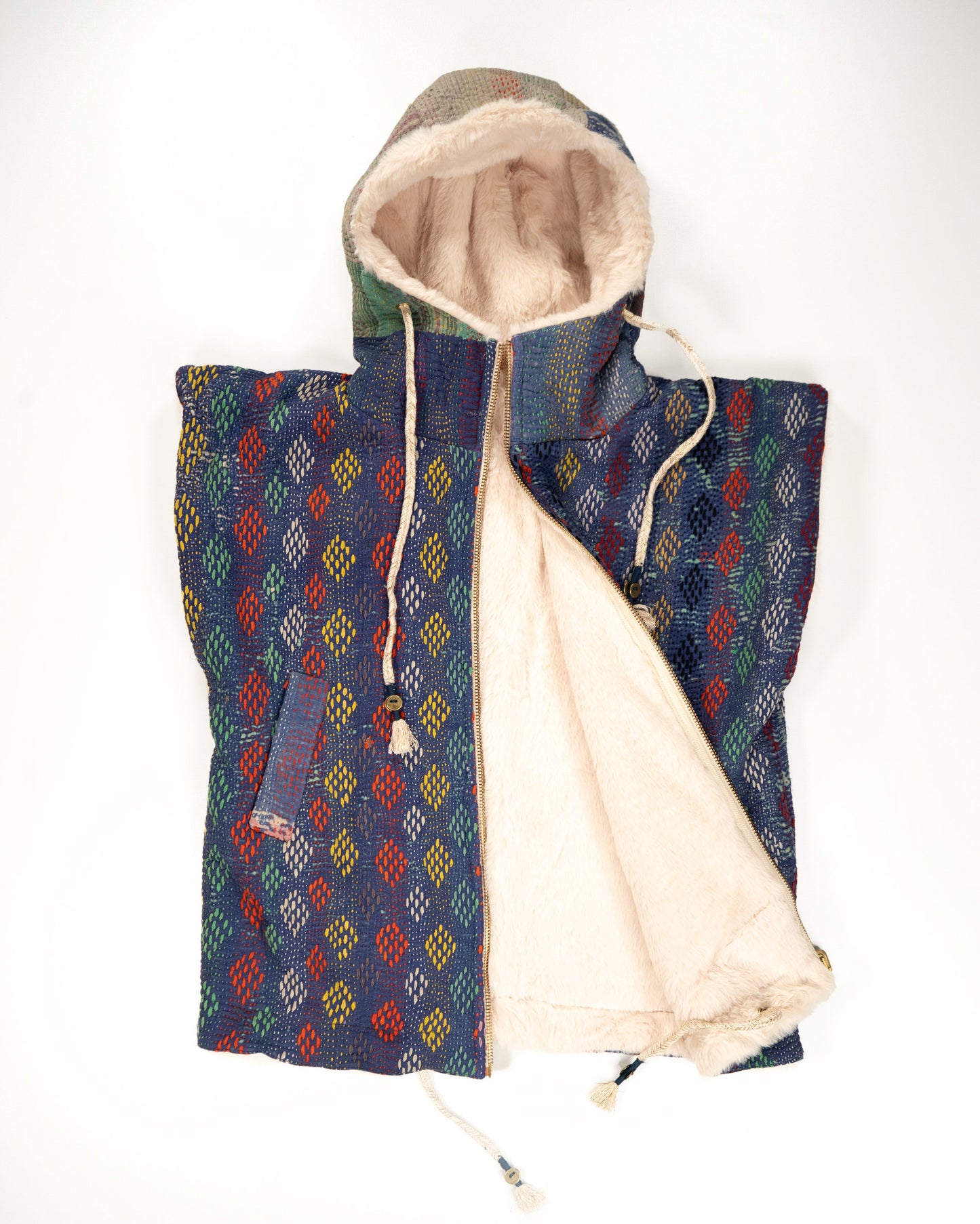 THE BLUE ISLAND - SLEEVELESS HOODIE LINED IN KANTHA COLOR 2