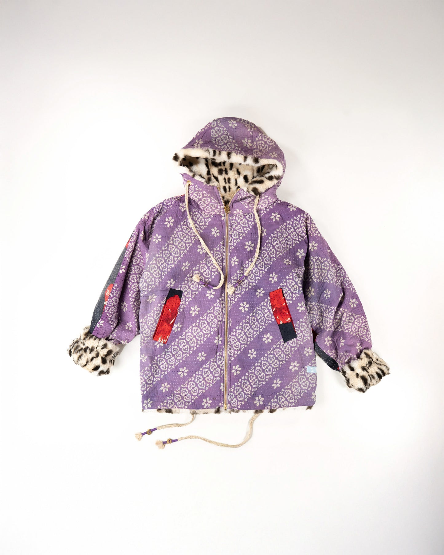 L’ÎLE BLEUE - HOODY FOURRÉ LÉOPARD EN KANTHA COULEUR 26